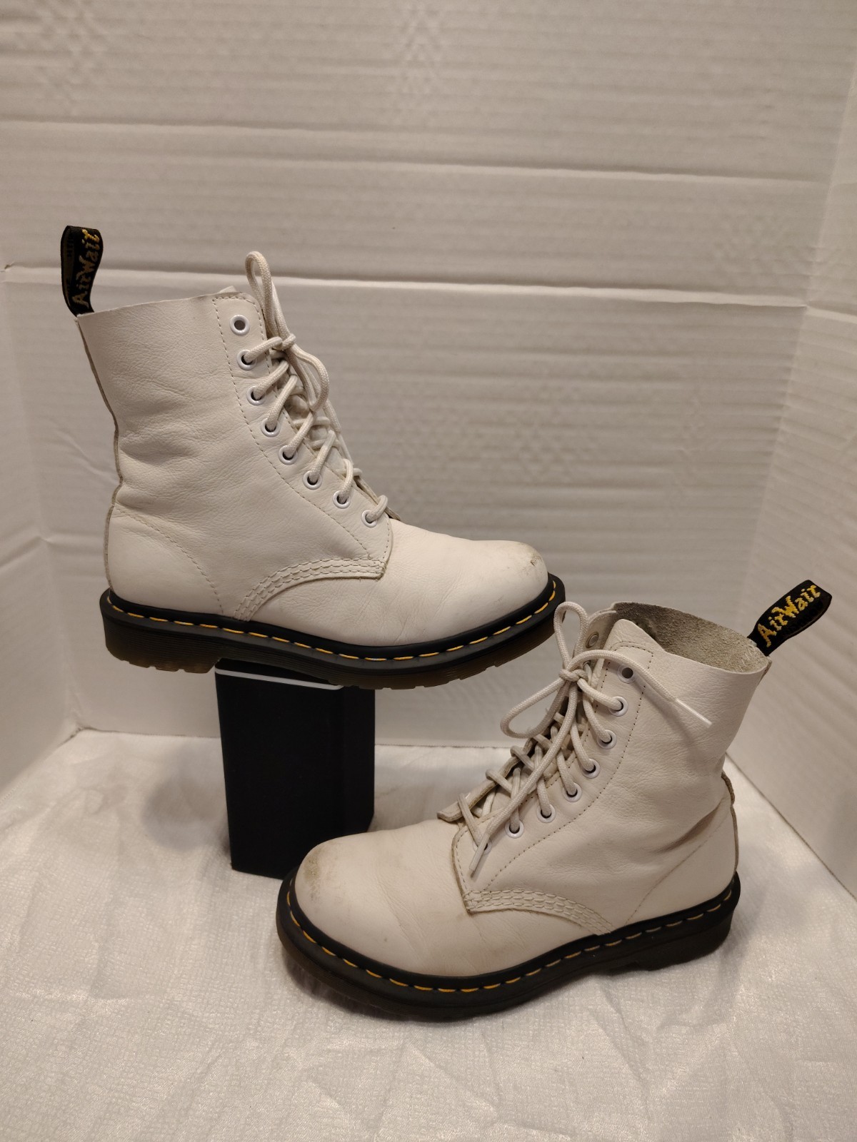 Dr. Martens 1460 Pascal Virginia Leather Boots For Women # 7 US Lace-up