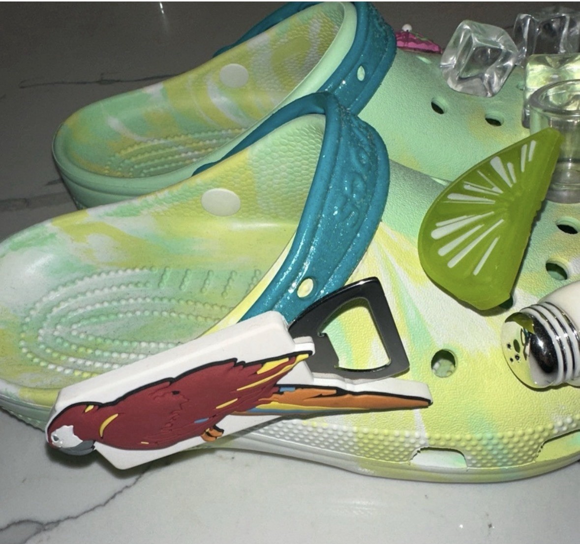 Crocs Margaritaville Jimmy Buffet Classic Clogs W/8 M/6 NWT