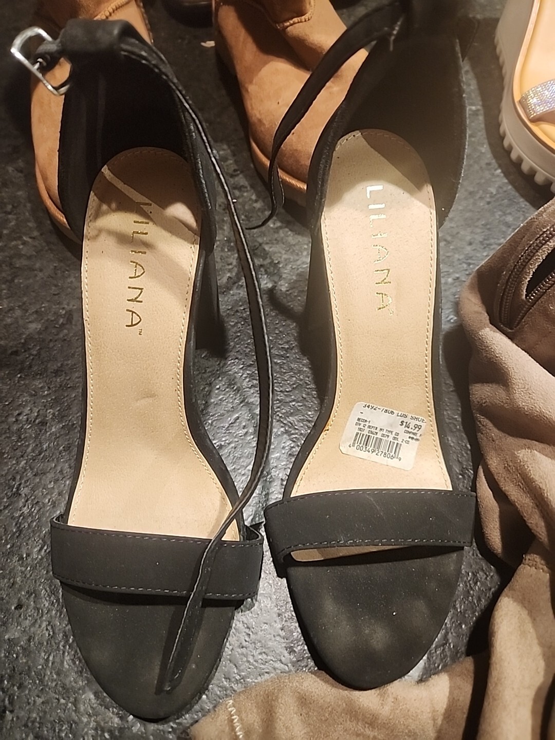 Women’s Shoe lot Of 7 Various styles & Brands (Sizes 8, 8 1/2, 9) Preowned