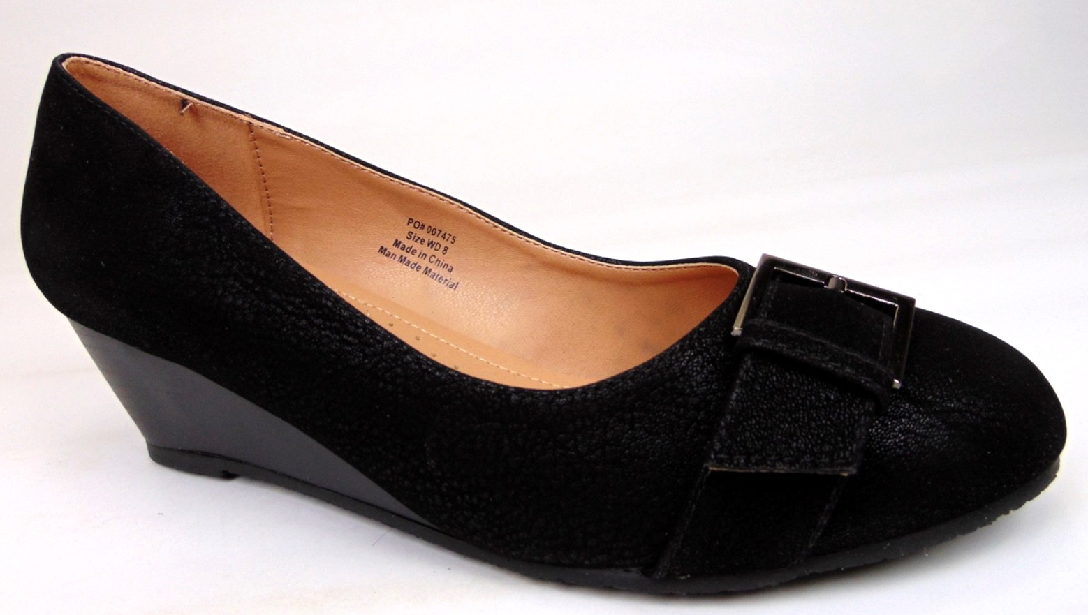 Journee Collection Women’s Graysn Wedge Heel Pumps Size 8.0 WIDE, Black Shoes