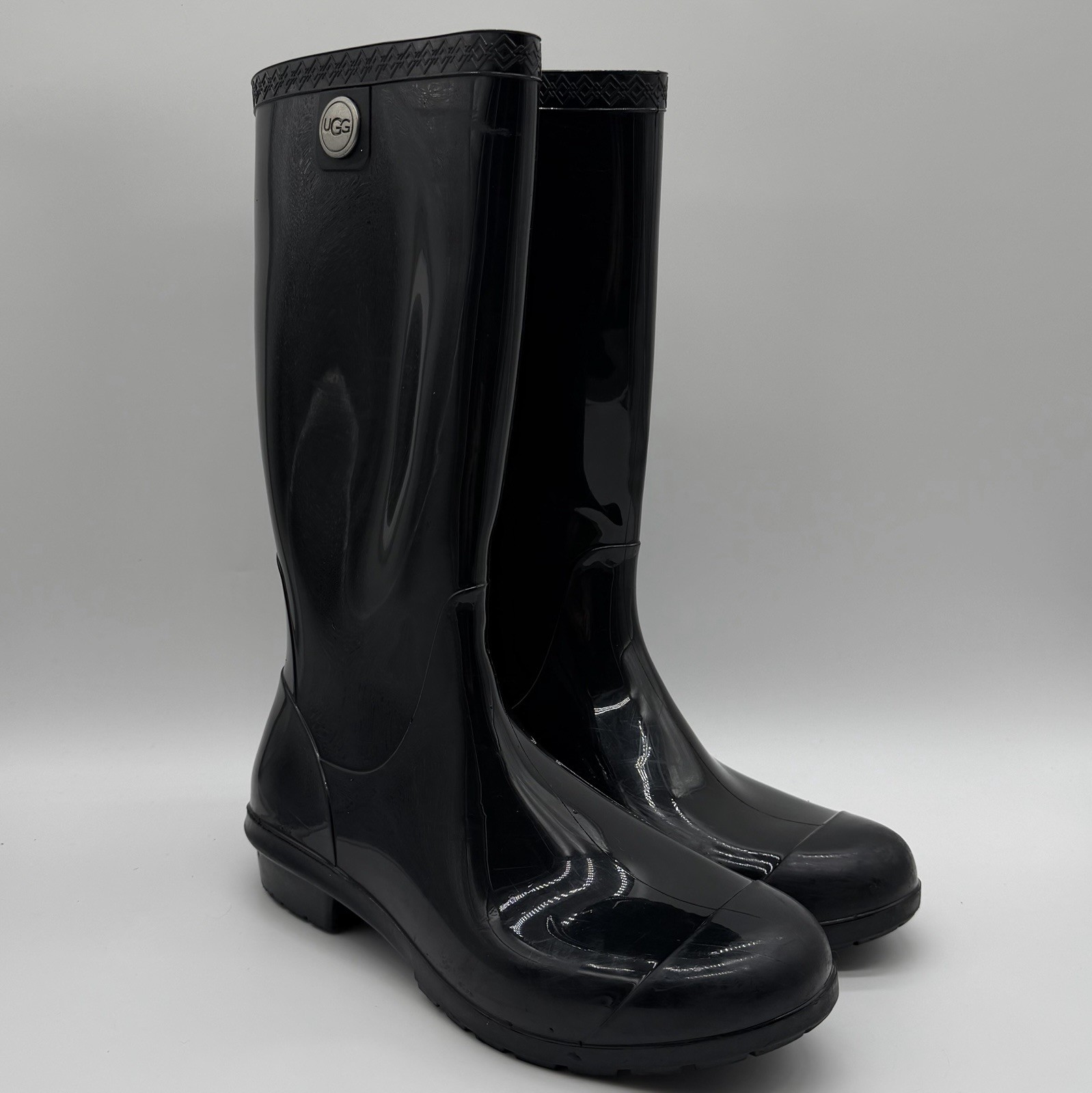 UGG Women’s Shaye Rubber Rain Boots Sheepskin Insole Shiny Black Gloss Size 9