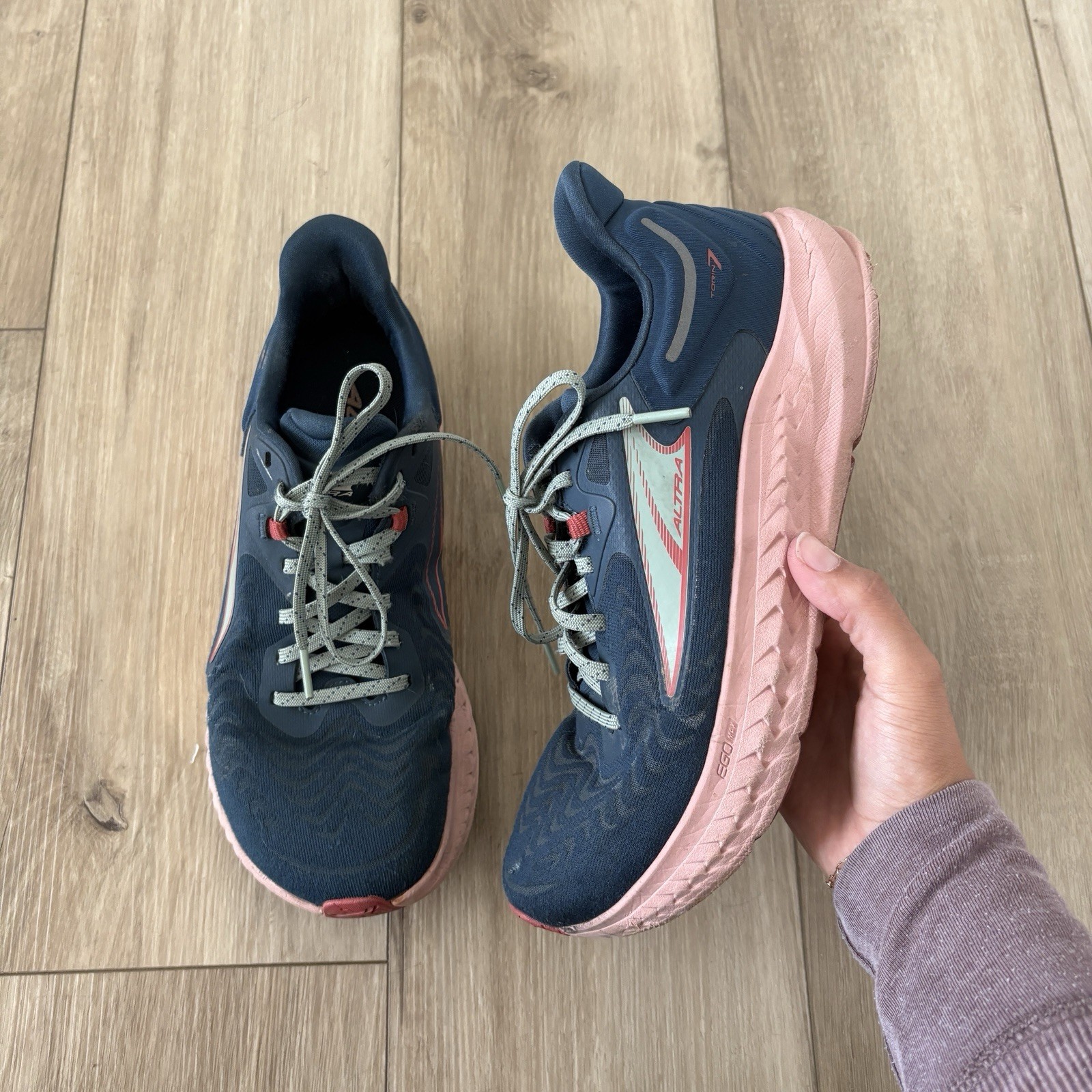 Altra Torin 7 Road Running Training Shoes Womens Size 8 Teal Pink Sneakers