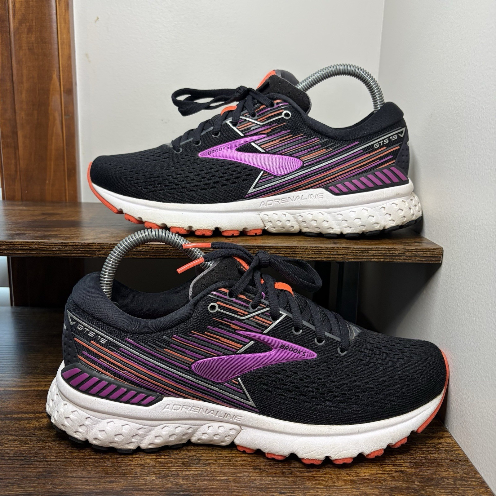 BROOKS Black Purple Coral Adrenaline GTS 19 Running Sneakers Women’s Size 8.5