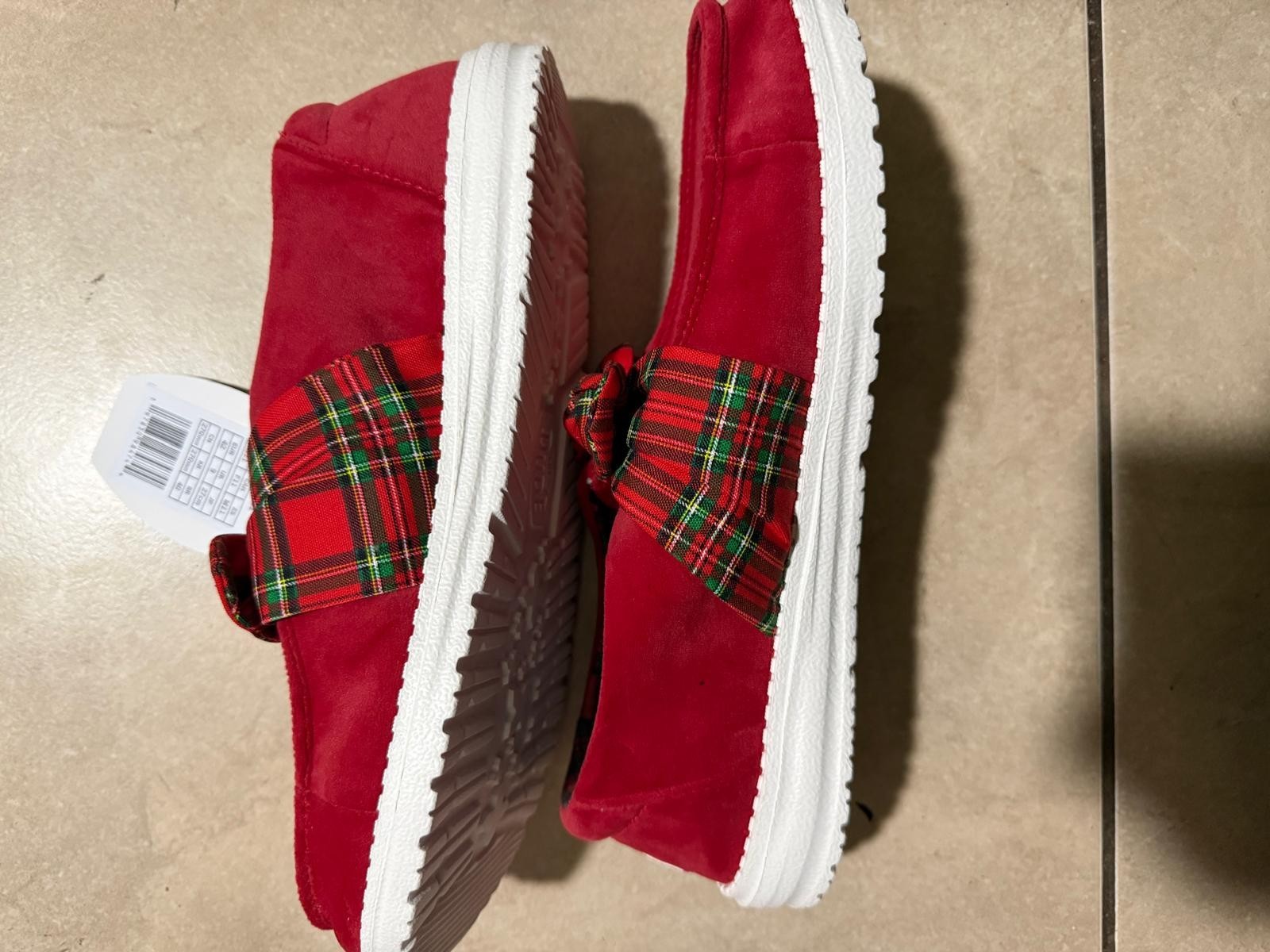NWT Hey Dude Wendy Bow Tartan Plaid Women’s MSRP $74.99