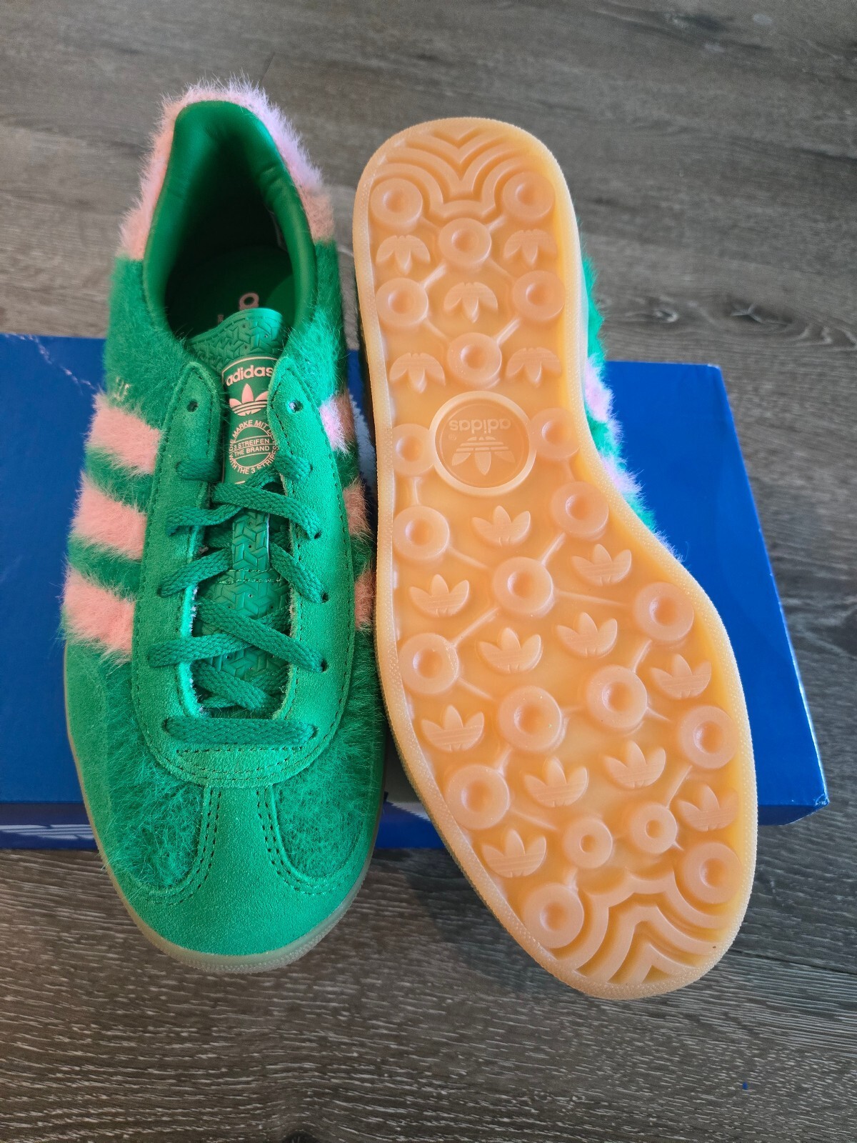 adidas Gazelle Indoor W Fuzzy Green Pink Gum Women’s Size 8 JP8342 NIB