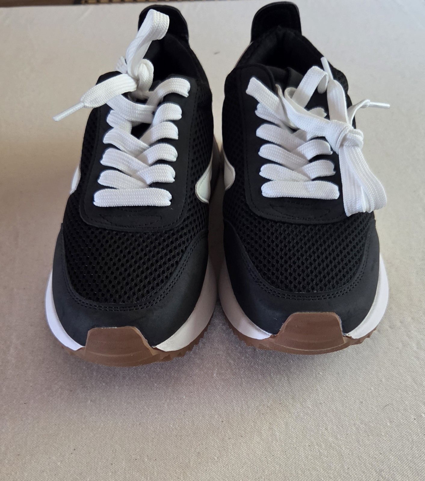 DV by dolce vita BYNX women’s sneakers size 7