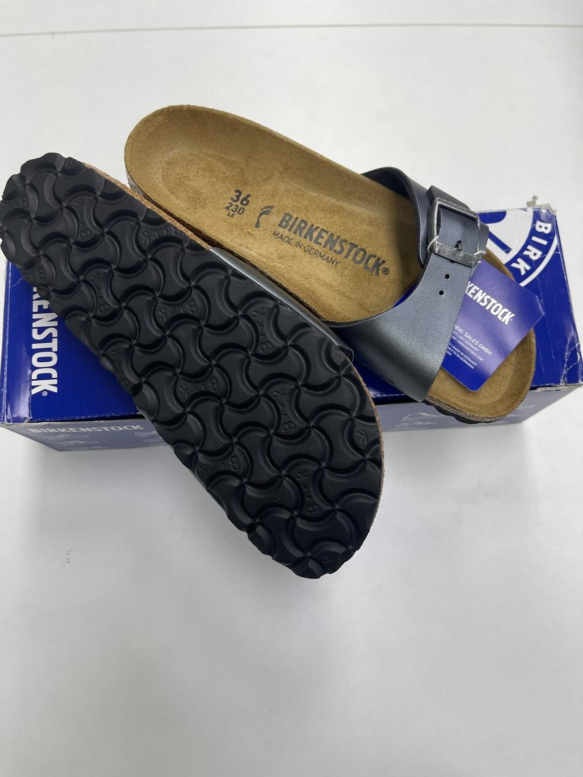 Birkenstock Women’s Madrid BS Narrow Fit Sandals/Metallic Black/ Size EU 36/US 5