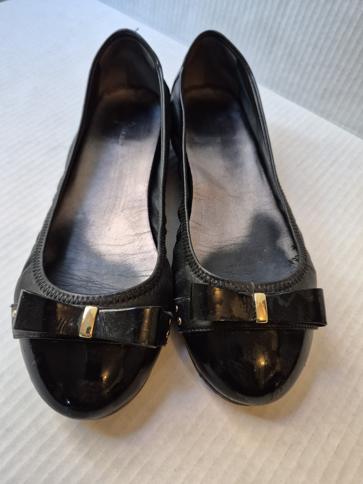 Cole Haan Womans Black Bow Business Casual Flats Size 8.5 Classic Preppy