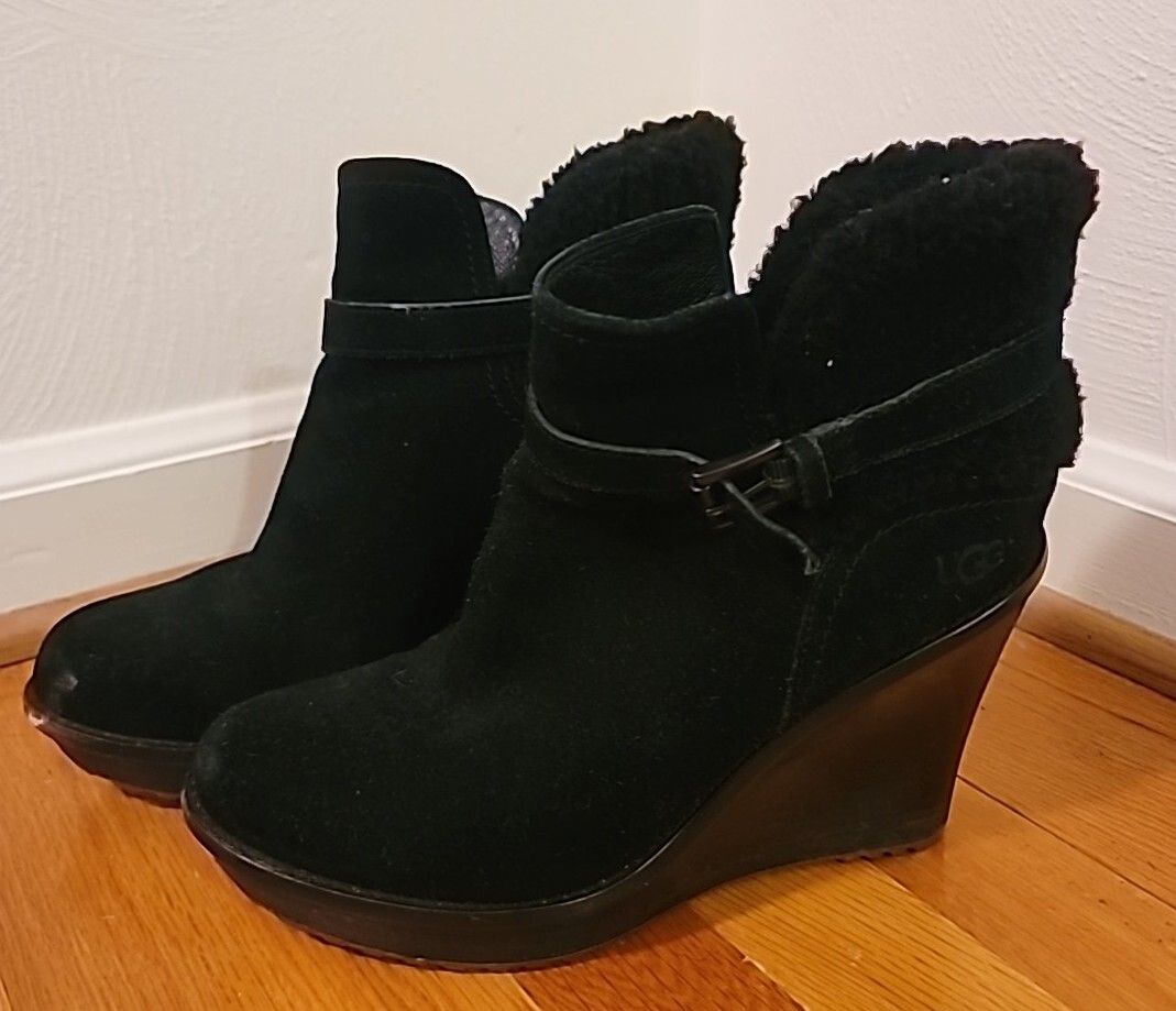 UGG Australia Brown Black Suede Shearling Fur Anais Wedge Bootie US 9 M