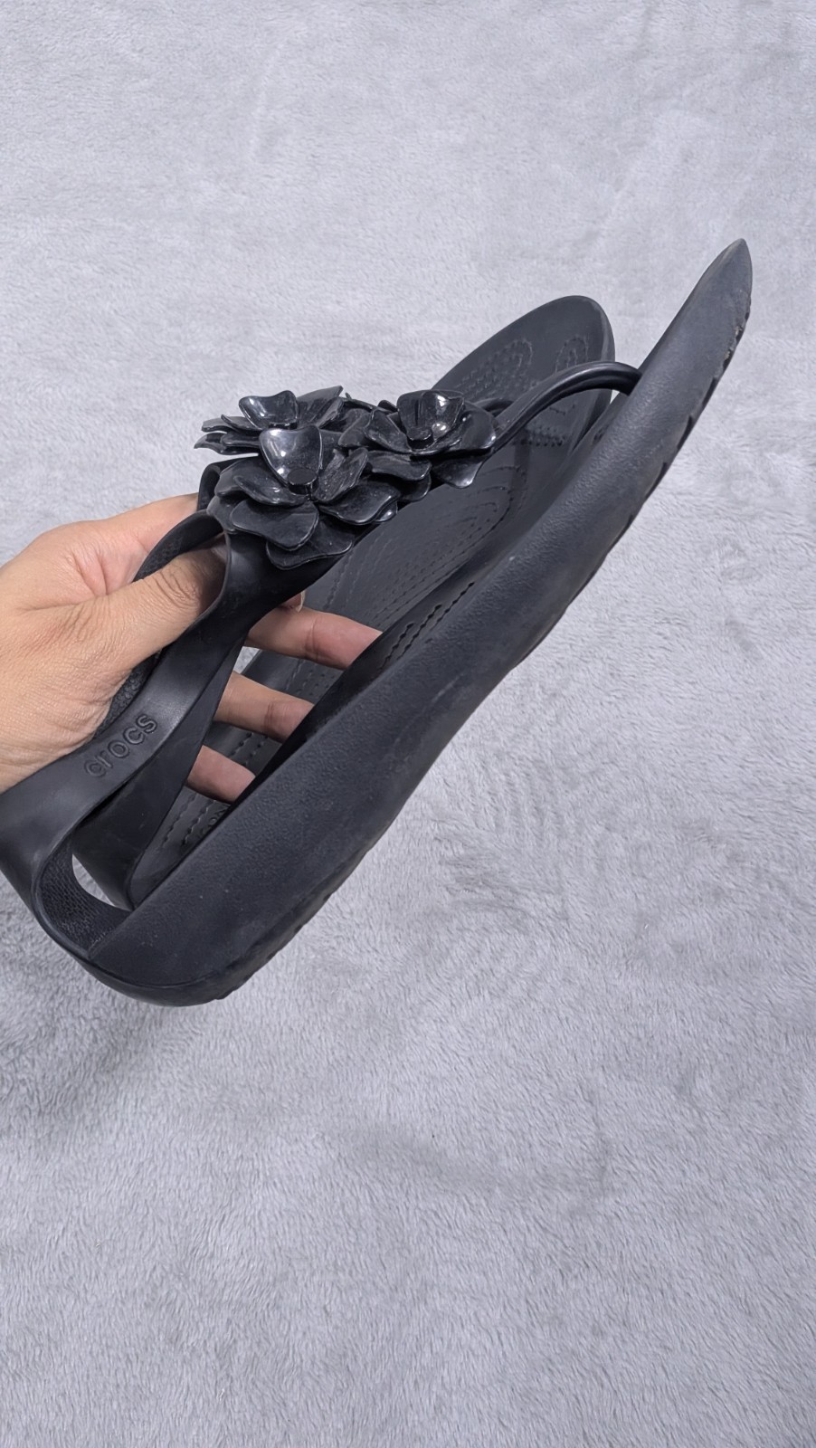 Crocs Rhonda Floral Wedge Sandals Womens Size 7 Black Slingback Thong Flip Flop