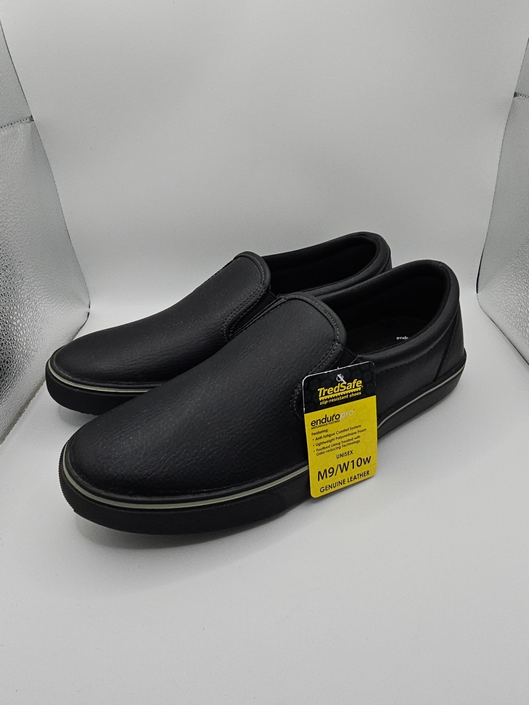Treadsafe Unisex Slip Resistant Slip On Shoe NWOT No Box M9/W 10w