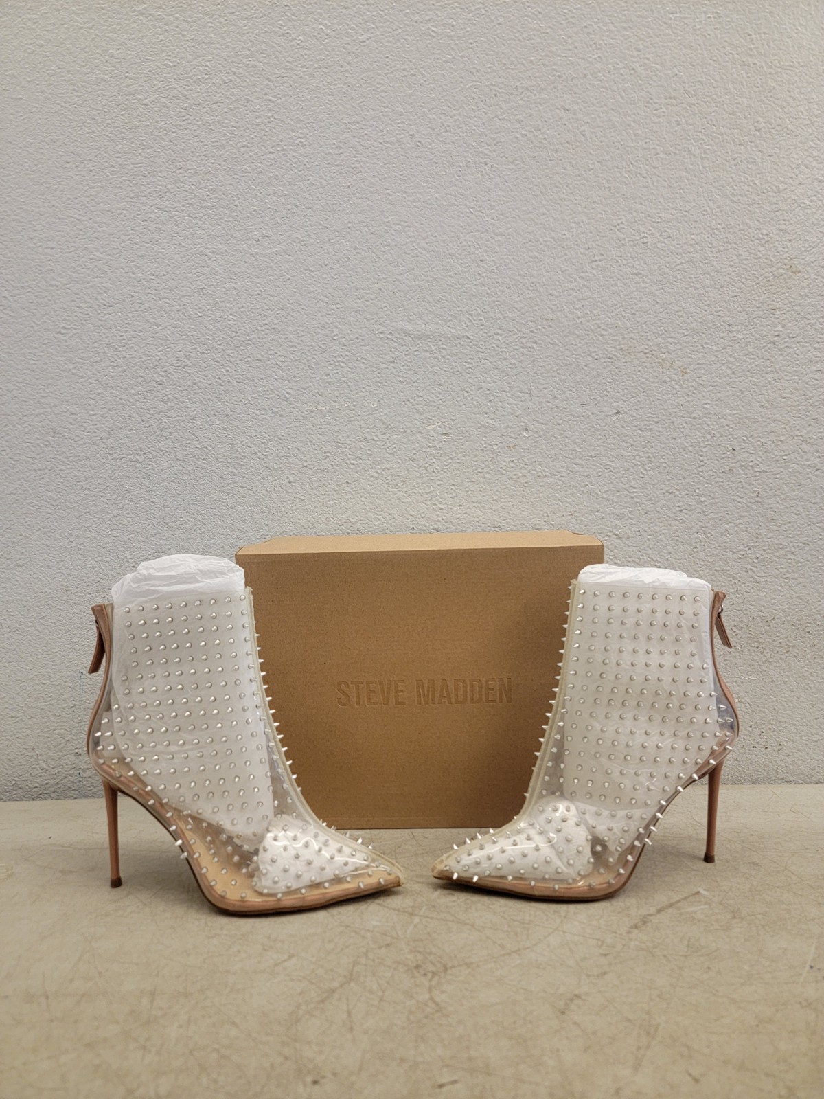 STEVE MADDEN VIA-S CLEAR BOOTIE SZ 10M