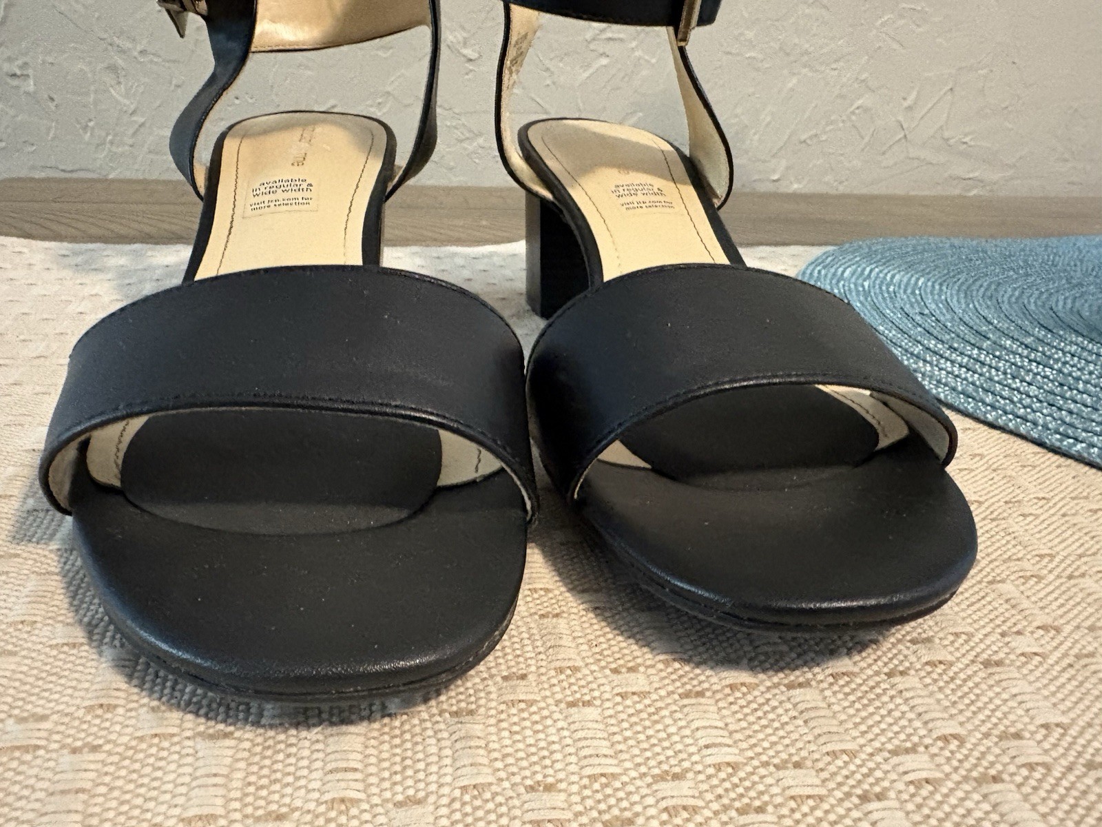 Liz Claiborne Eclipse Black Open Toe Ankle Strap Pump Size 9.5W – O25-2110