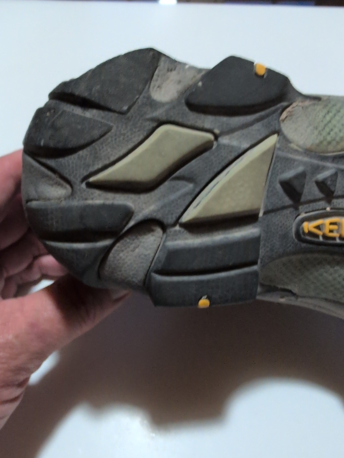 Keen Voyager Vented Hiking Shoes Women’s Brown Leather Trail – US 8.5