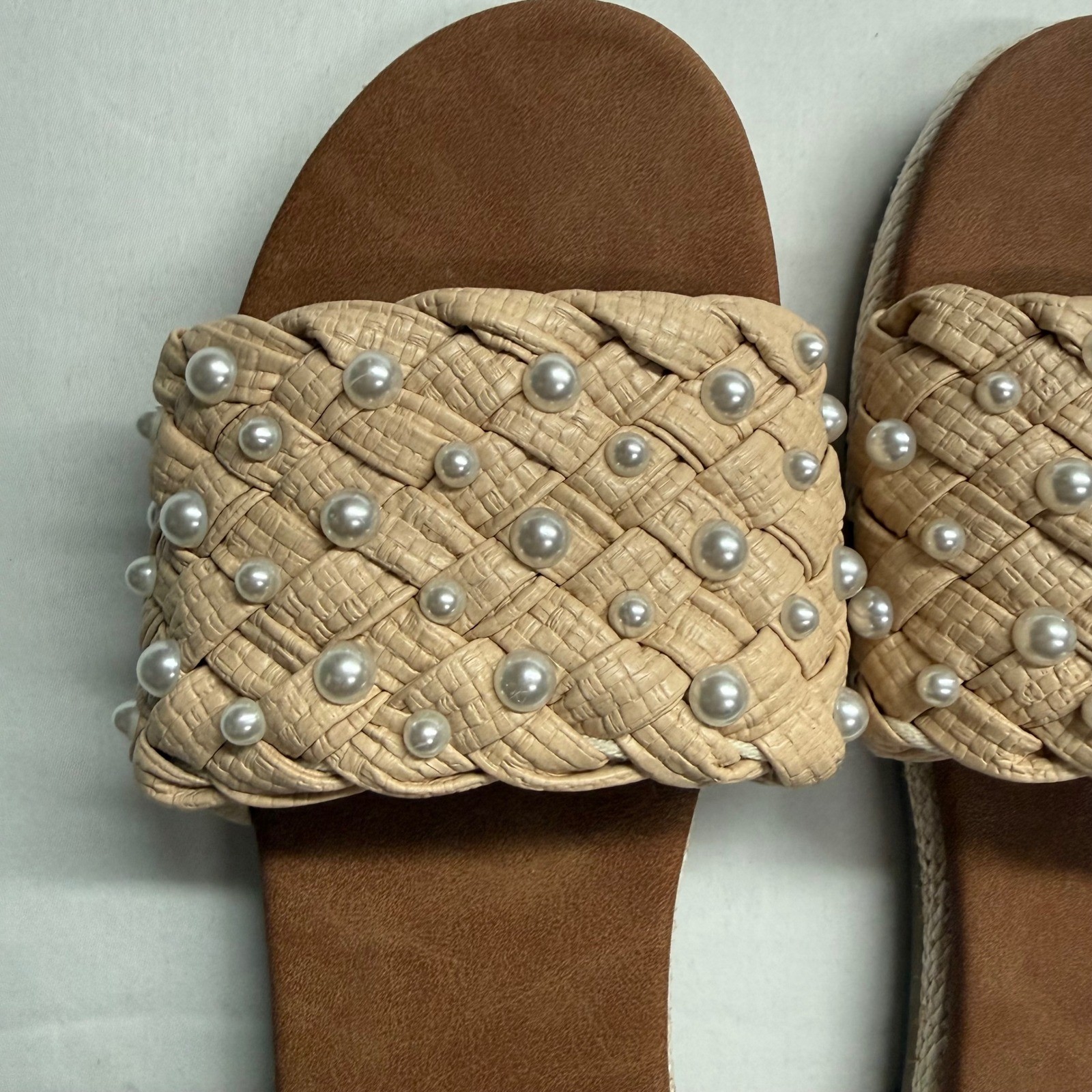 SO Pearl Studded Woven Slide Sandals Womens 7 Medium Beige Raffia Boho