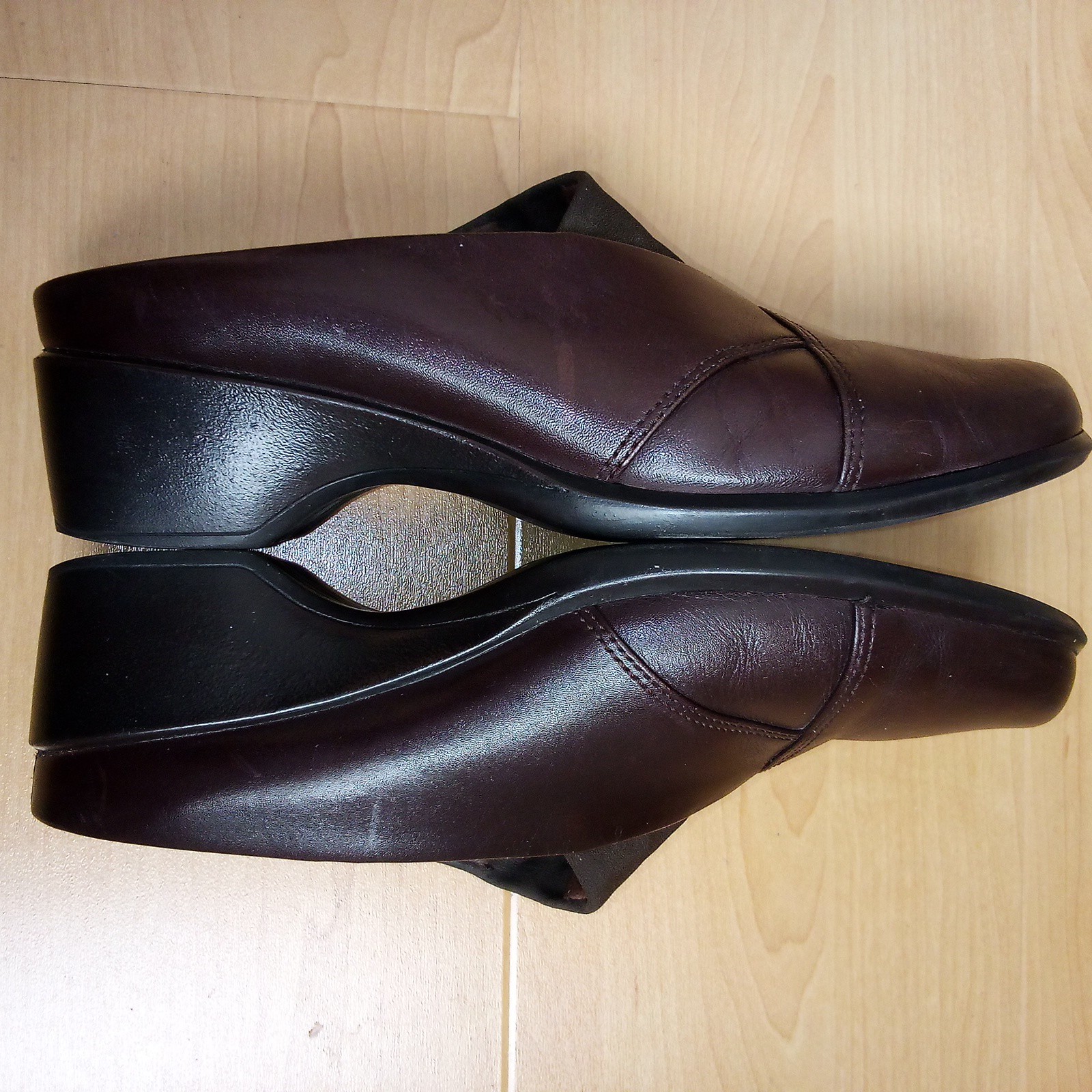 Clarks Artisan Tyler 5.5 Mule SlipOn Women Leather Brown Brazil Made Shoes 74574