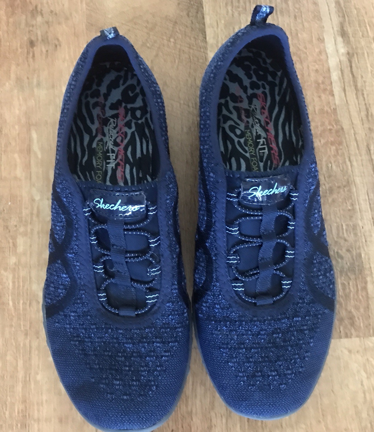 Skechers Relaxed Fit Breathe Easy Infi-Knity Women’s SlipOn Shoes, Navy Size 7.5