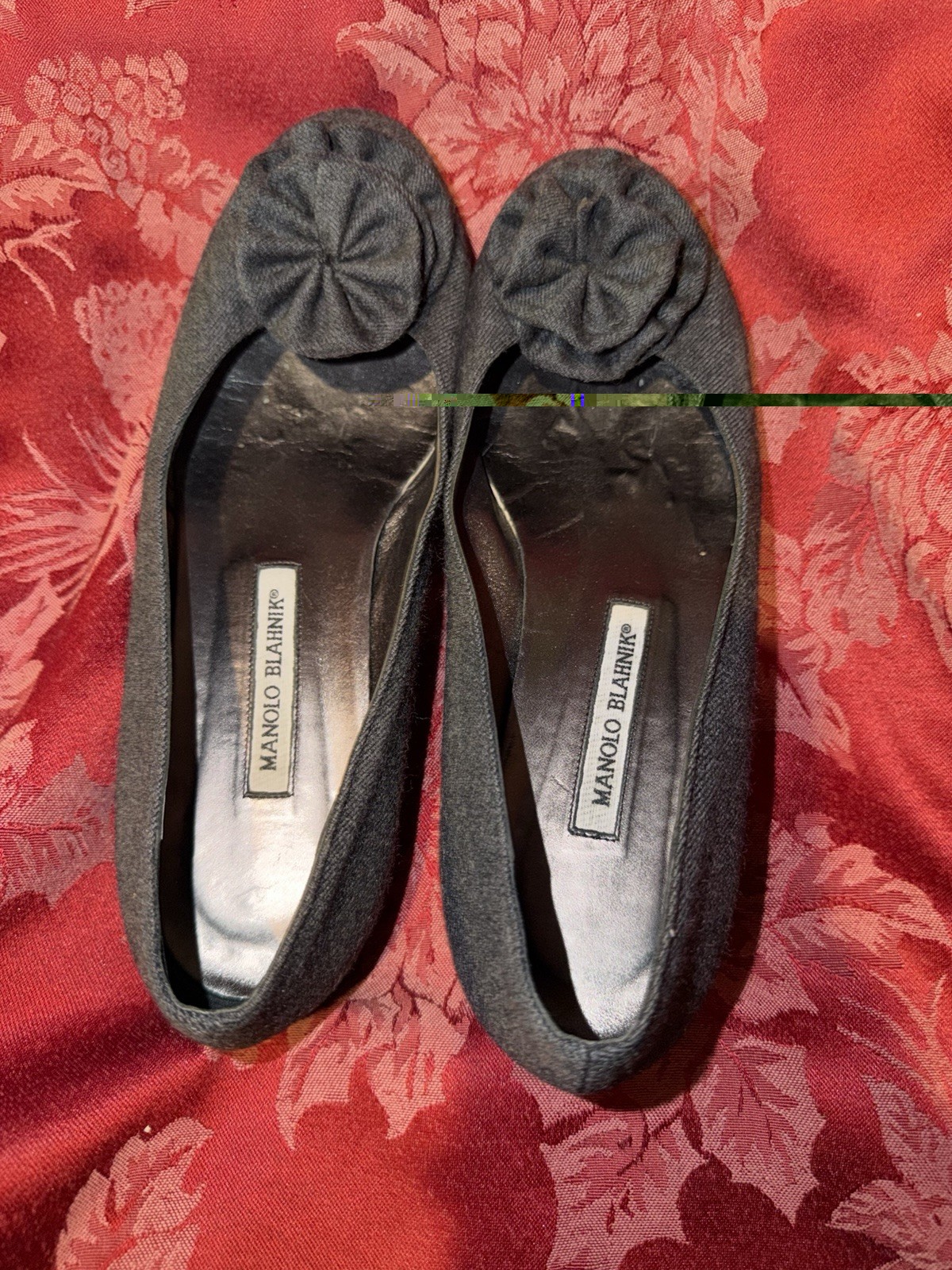 Grey Wool Manolo Blahnik Flats With A Flower In The Front