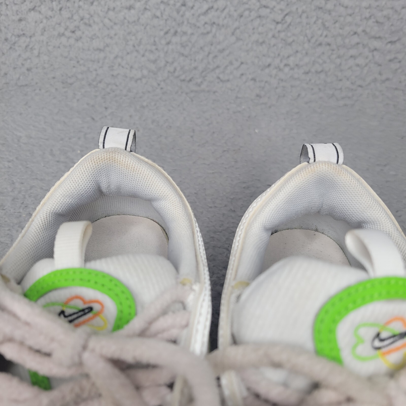 Nike Air Max 97 Feel Love Women’s Size 6.5 White Pink Green Black FD0870-100