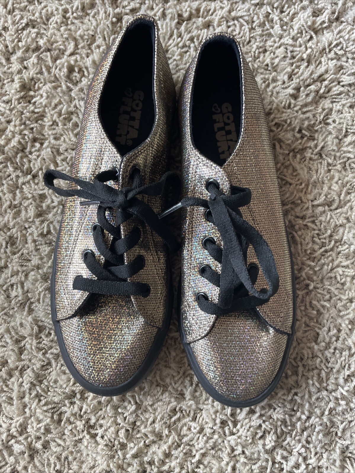 Gotta Flurt Womens US Size 8 Gold Sparkly Shoes