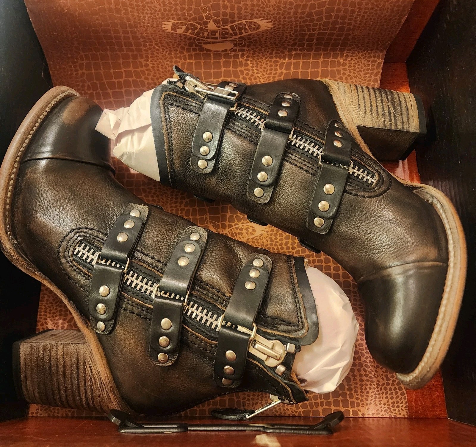 Freebird Beckett Distressed Black Leather Buckled And Zippered Ankle Boots Sz 8