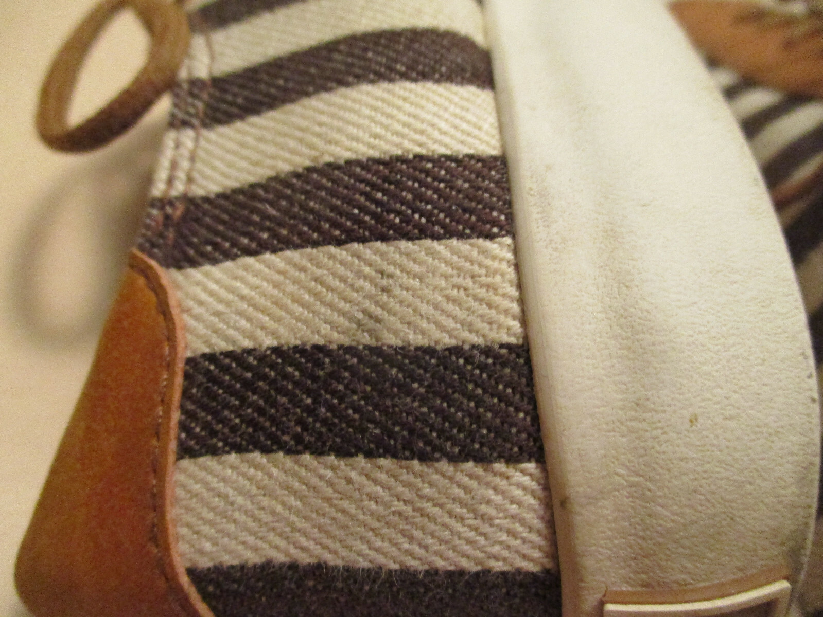 Gotta Flurt Anchored Women 5.5M Stripe,Faux Leather Trim Lace Up Cushion Sneaker