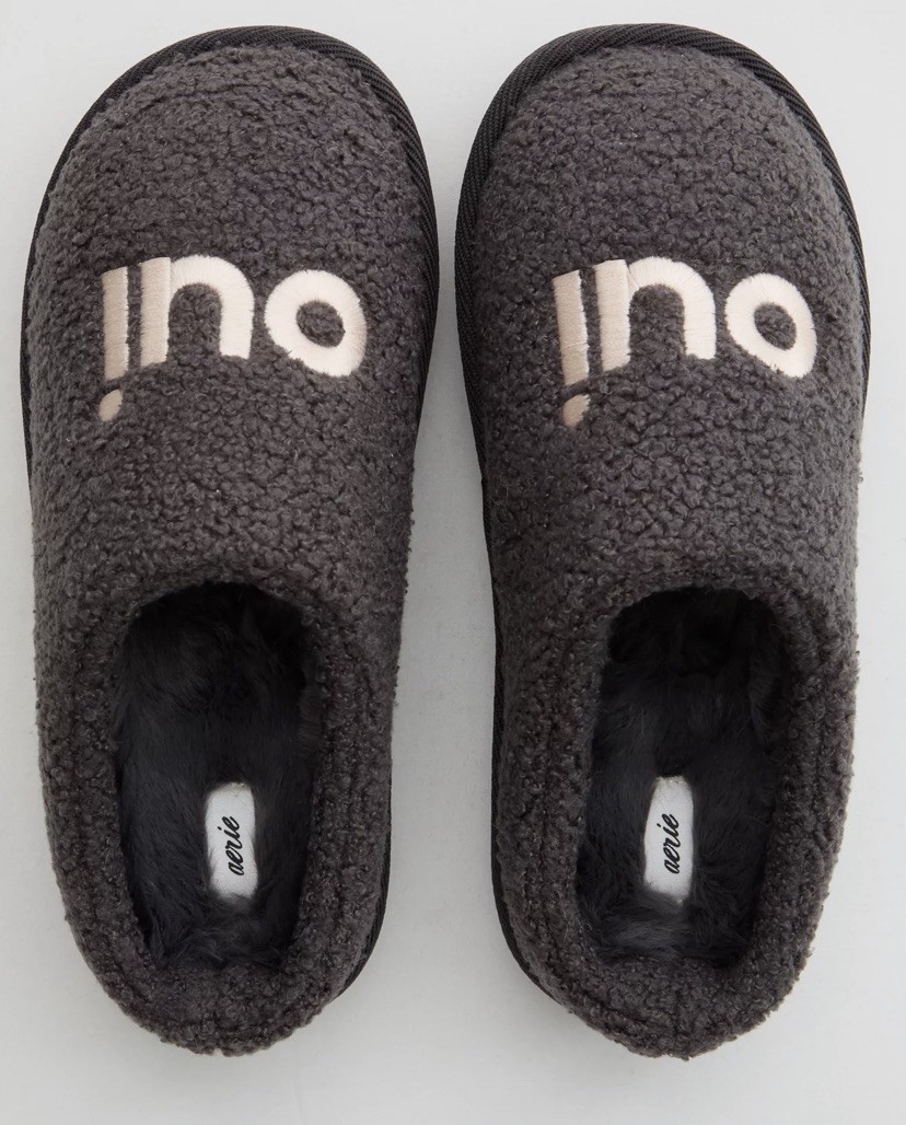 AERIE Women’s Soft Comfortable Grey Sherpa Scuff Slippers sz 7 NWT