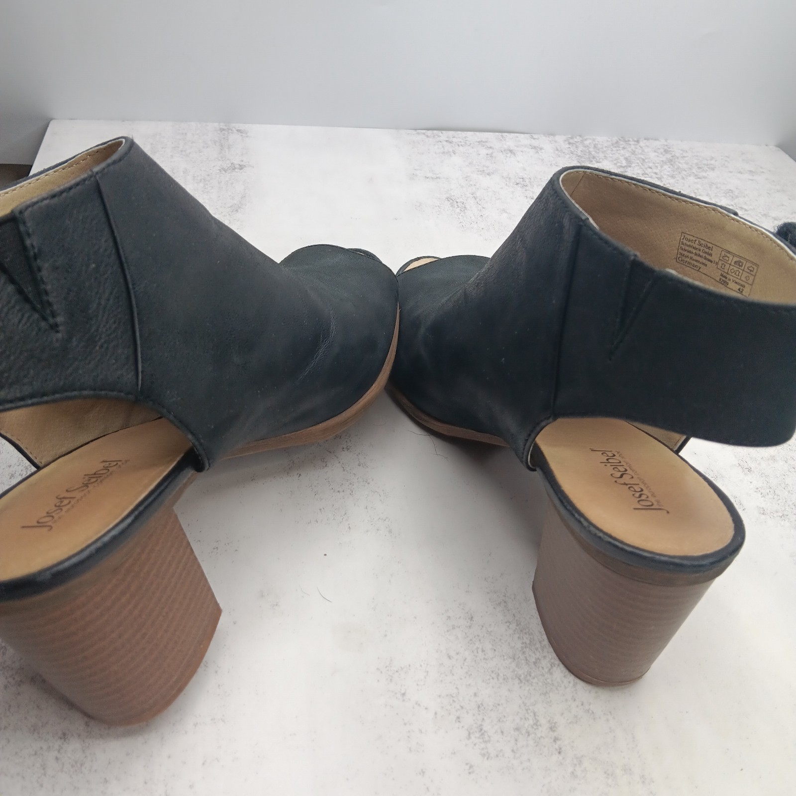 NWOB Josef Seibel Bonnie 09 Peep-Toe Bootie US 11 Black Leather Fashion Comfort