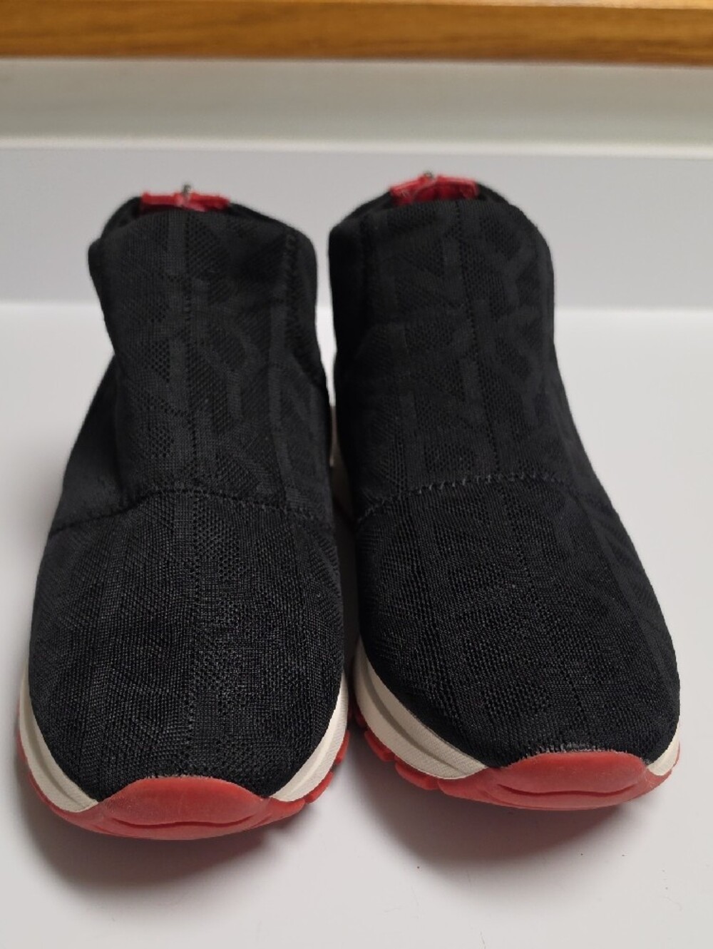 DKNY Mylo Knit Sock Slip-On Sneakers – Black/Red Zipper Accent – Size 11