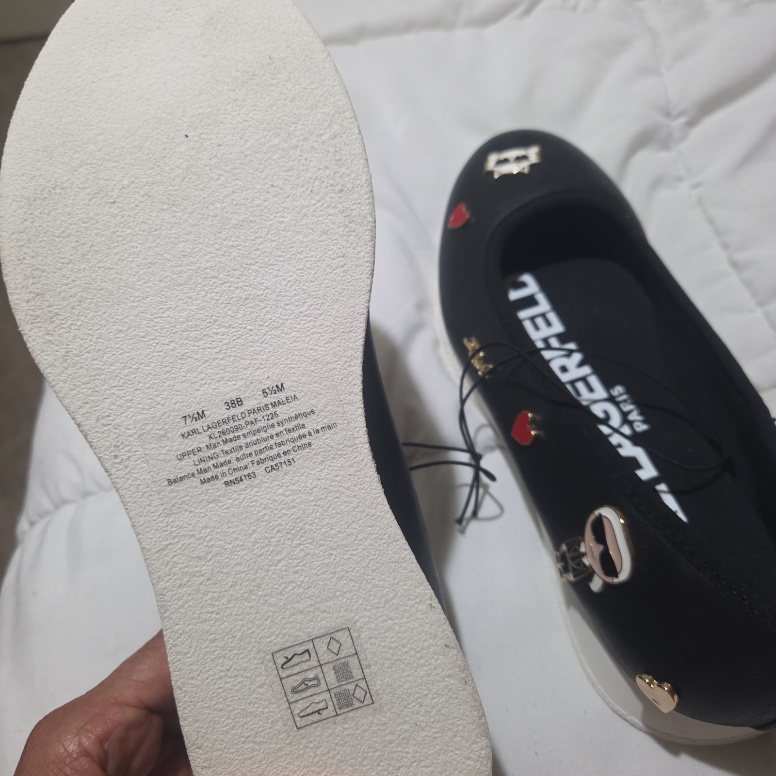Karl Lagerfeld Paris Women’s Black Canvas Slip-On Ballet Flats 7.5 M Logo Heart
