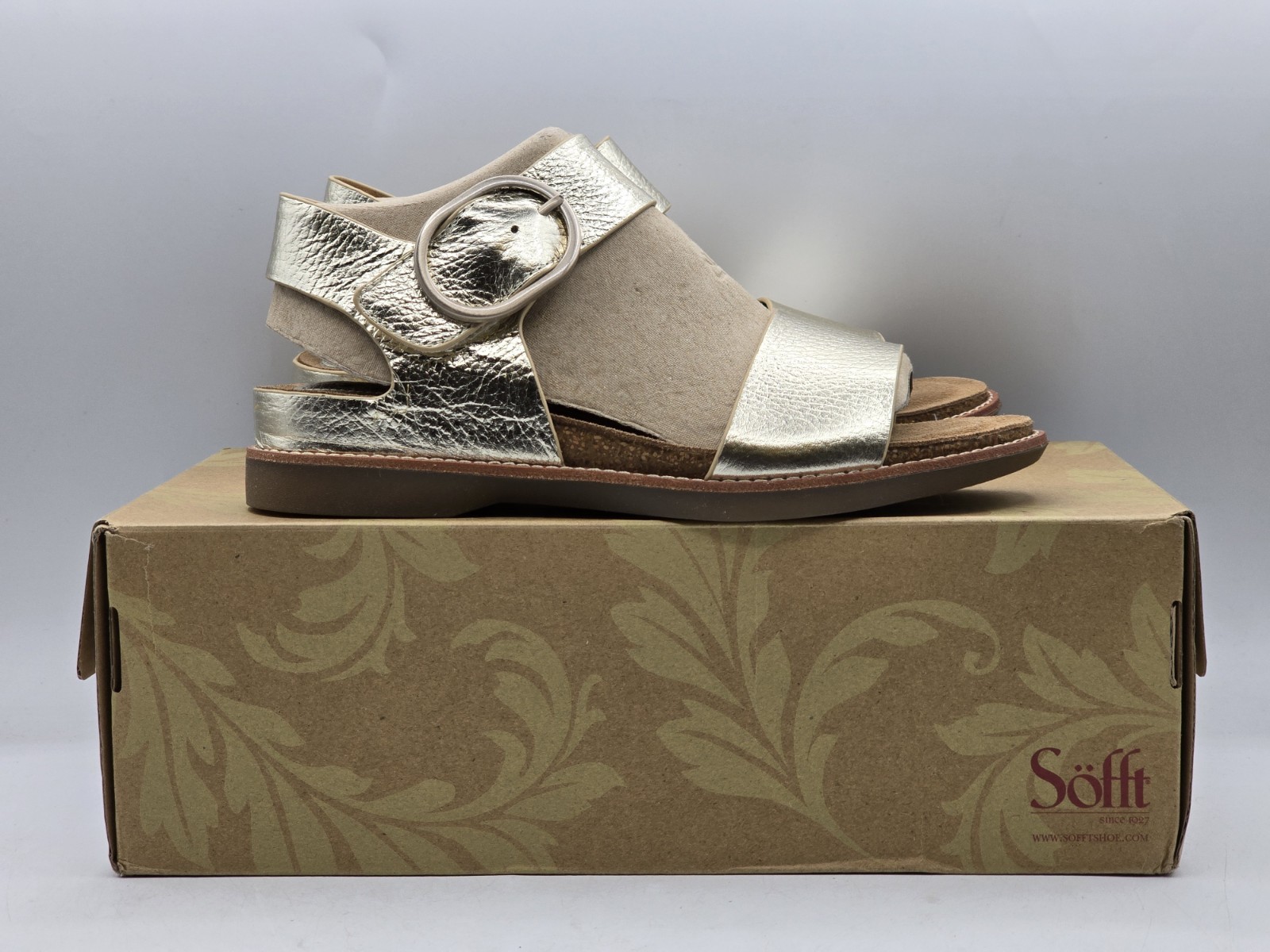 NIB Sofft Women’s Bali Platino Sandal – Size 6.5M