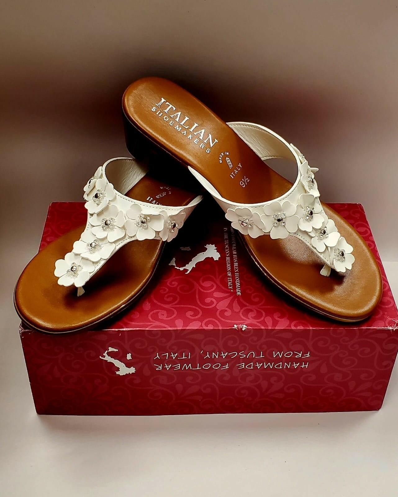 Italian Shoemakers Zane Sandals – White Floral , Size 8 – New!