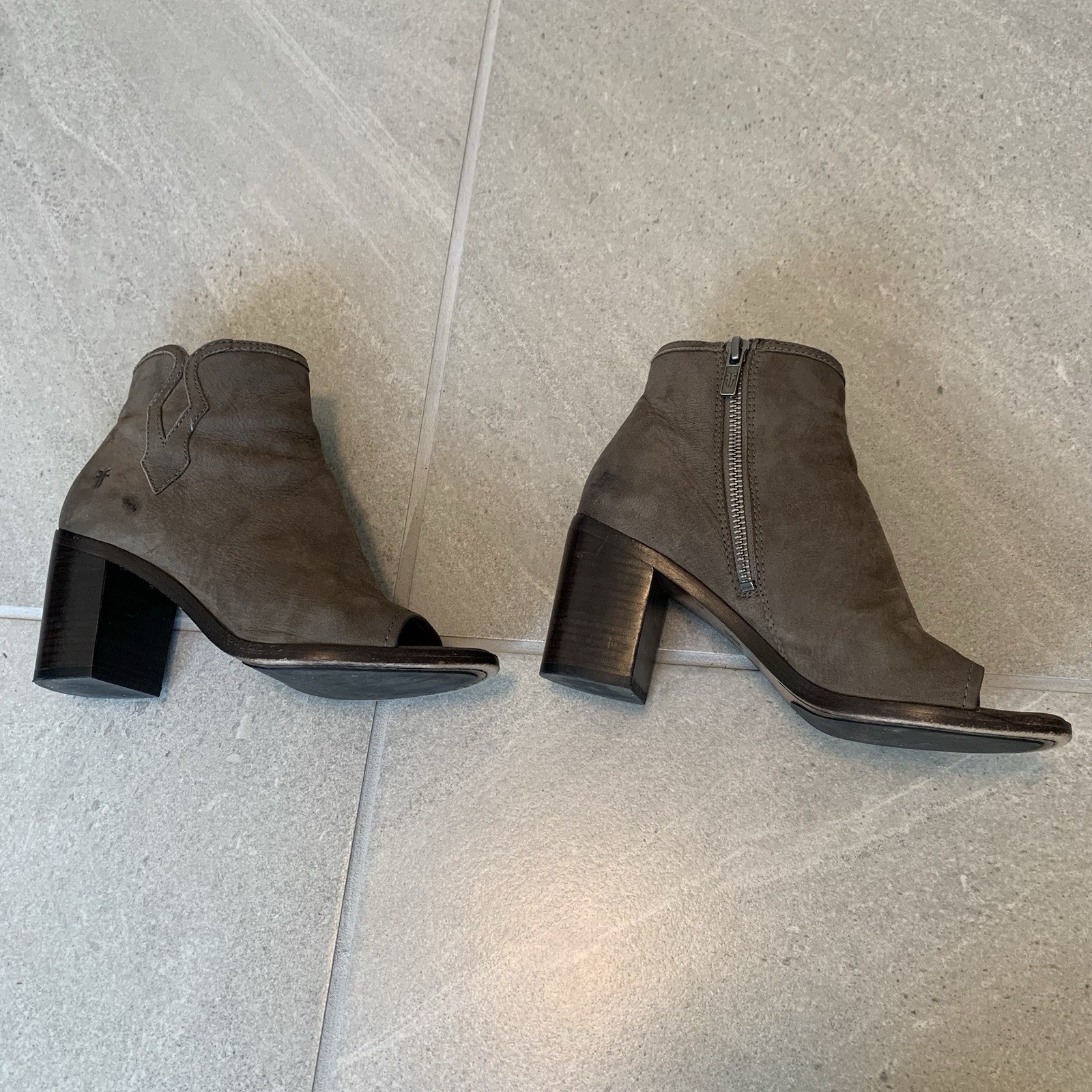 Frye Brielle Size 6.5 Brownish Gray Zip Peep Bootie Open Toe