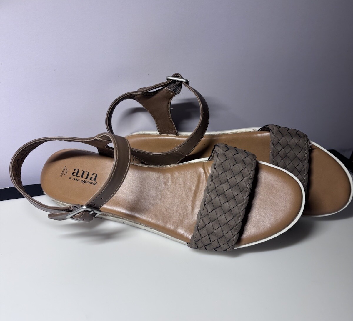 ANA Beige Size 9 Memory Foam Sandals