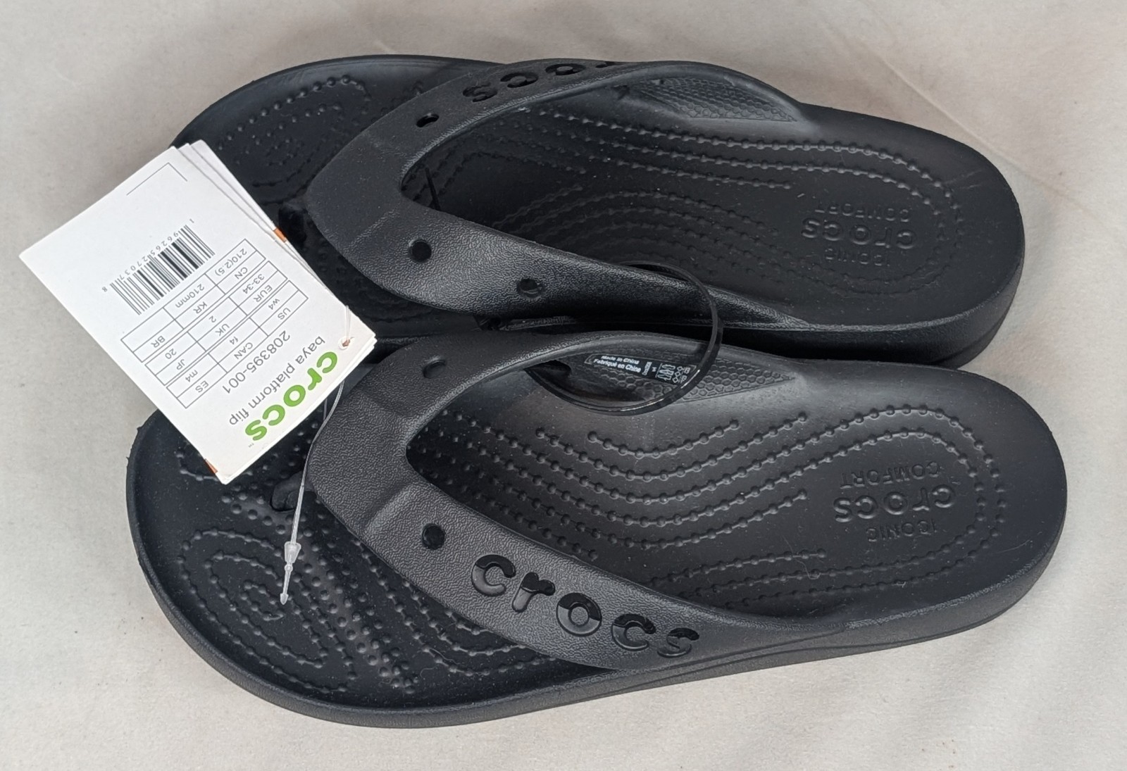 Crocs Women’s Baya Flip Flop Platform Sandals Brand New size W4