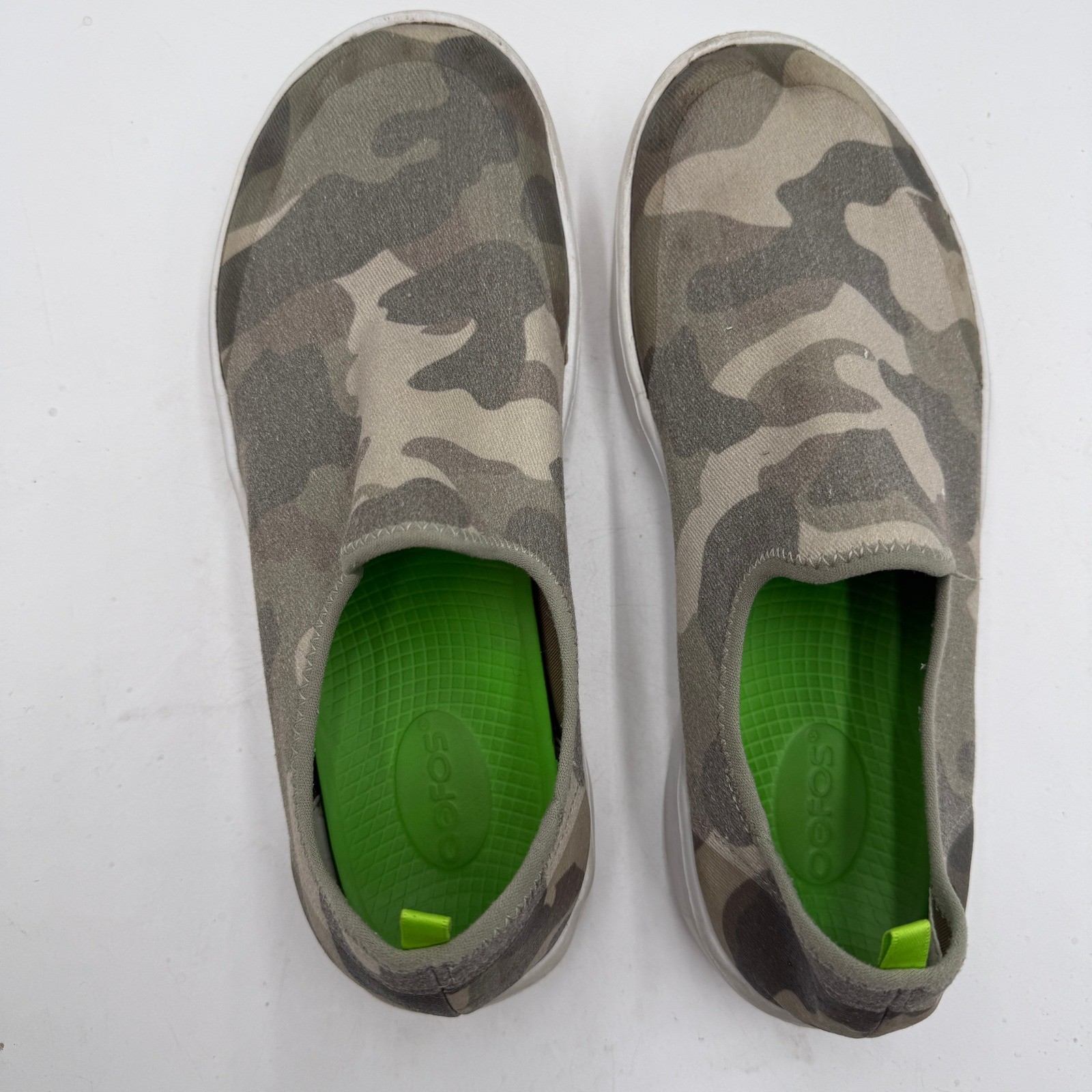 OOFOS OOmg EeZee Low Shoes Women’s Camo Slip On Recovery Sneakers Size 11