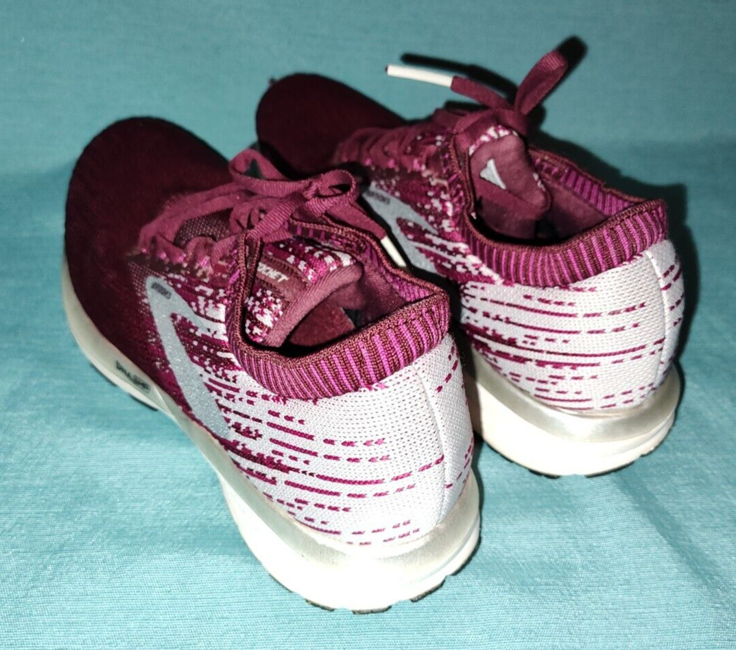 NICE Brooks Ricochet Womens Wild Aster Burgundy Running Shoes 8.5B 8.5 B