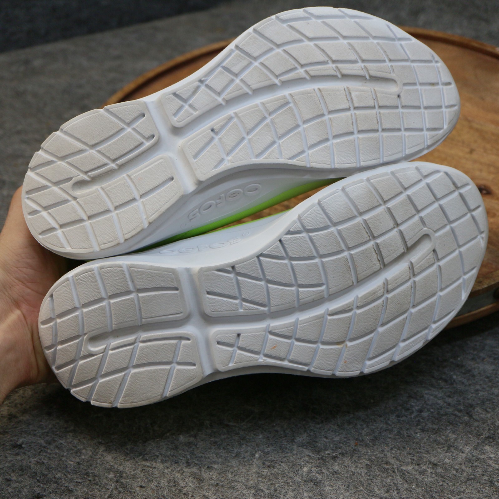 Oofos Oomg Sport LS Womens Size 9 Neon Yellow Recovery Shoes Comfort Athletic