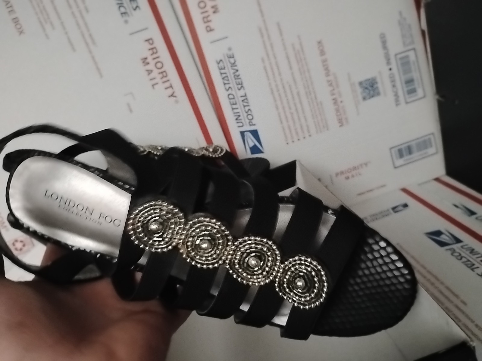 London Fog Nanci Womens Black Strap Sandals Shoes Size 8 M NIB Black (t6)