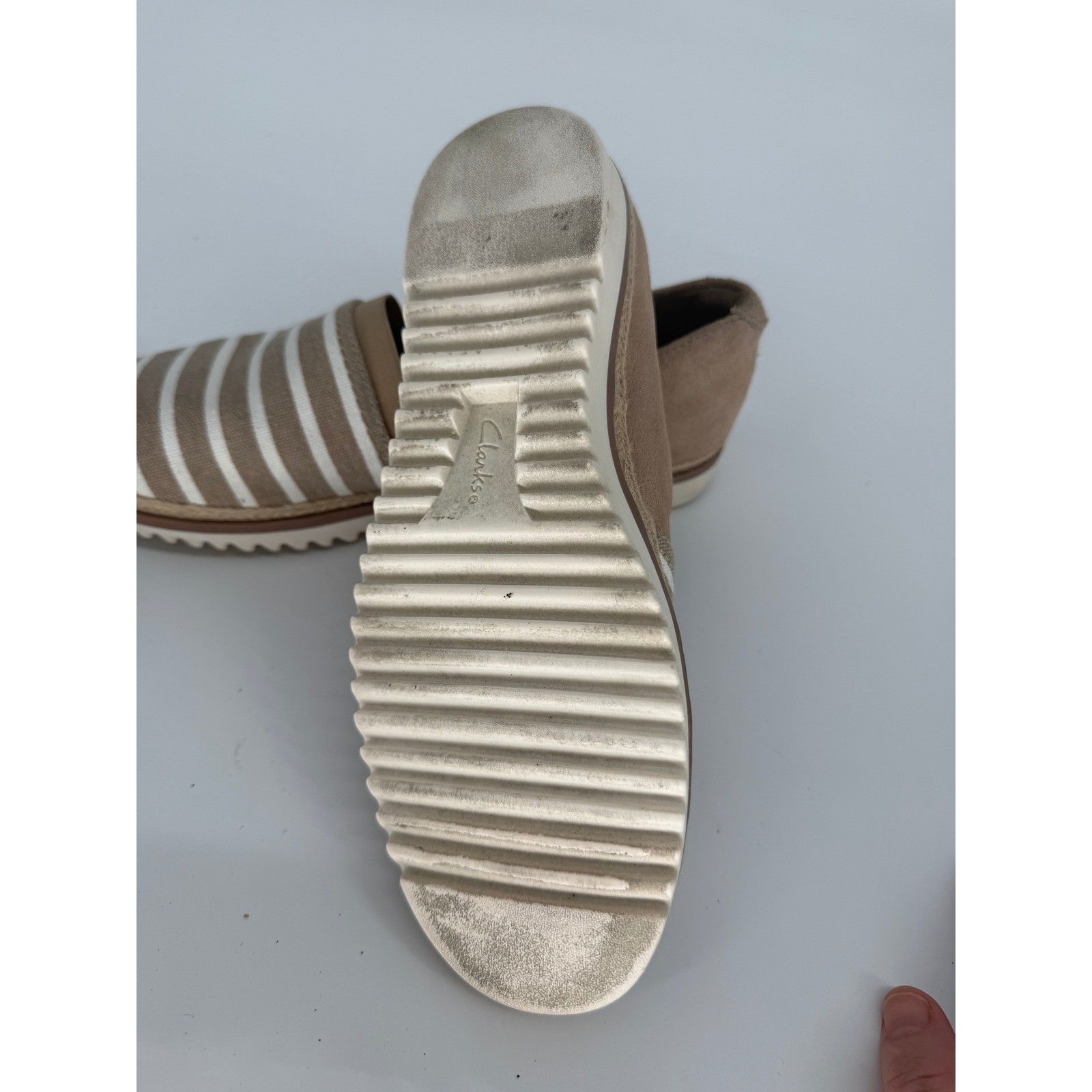 Clarks Collection Ultimate Comfort Striped Canvas Suede Slip On Loafers Tan 8.5W