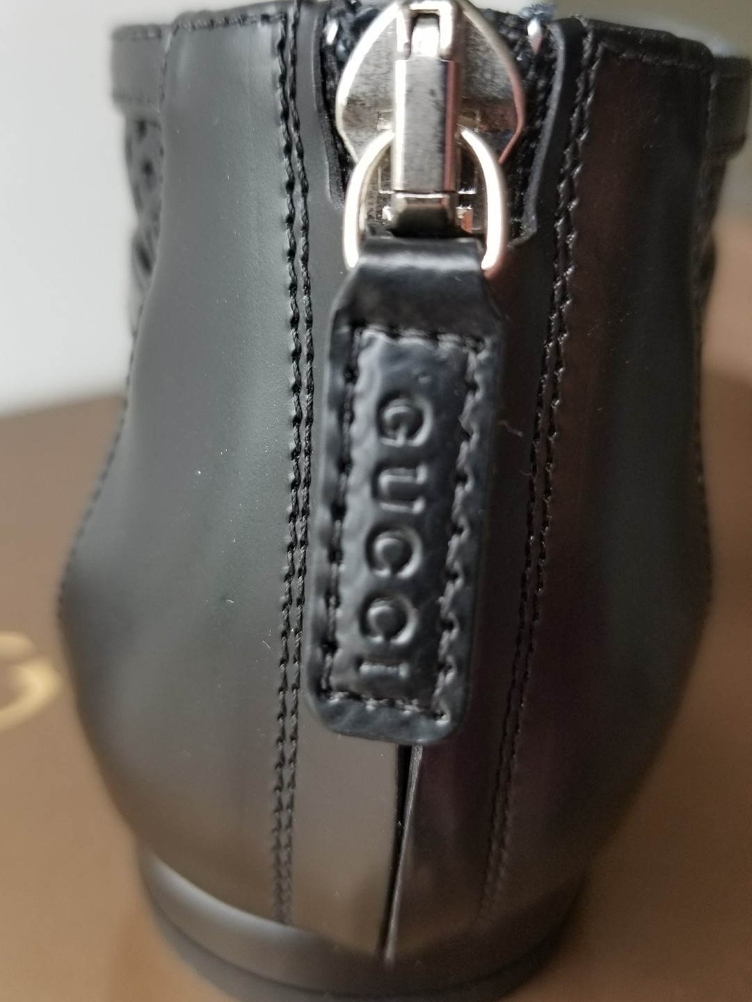 GUCCI KIM AMAZING PERFORATED BLACK LOGO ZIPPER THONGS SANDALS EU 37 I LOVE SHOES