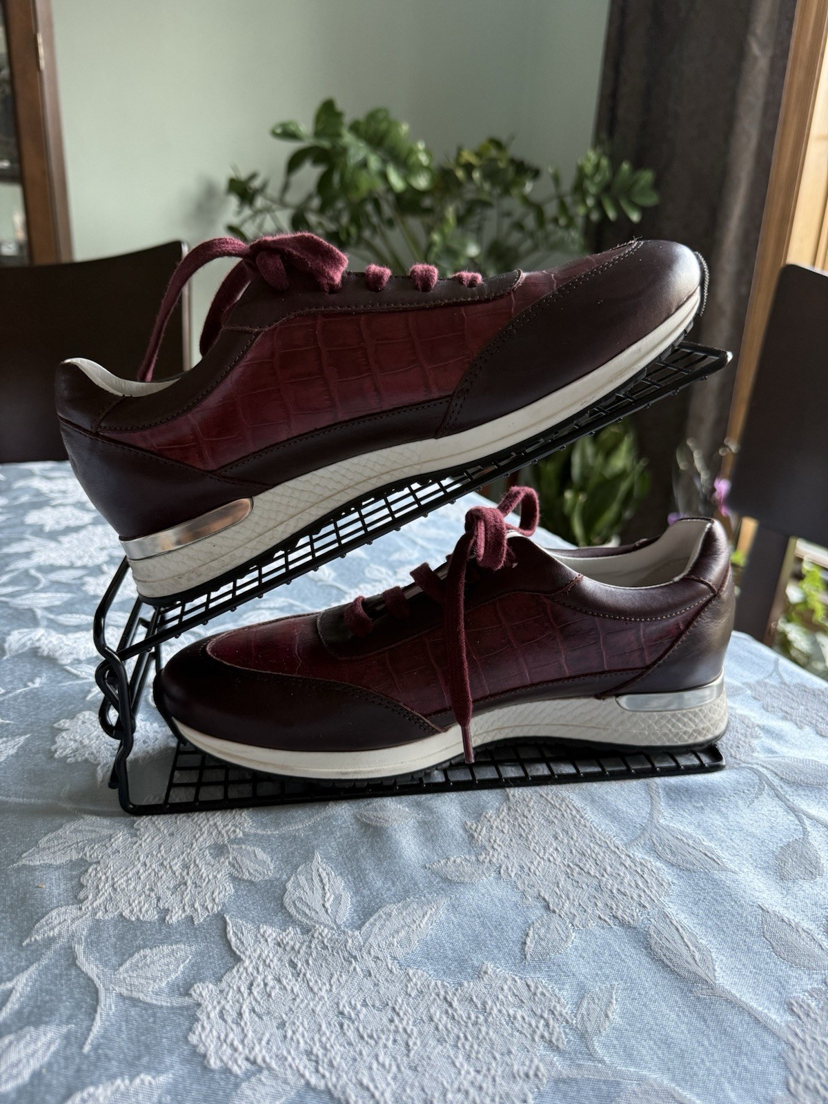 Navyboot Switzerland Womens Dressy Sneakers US 7.5 EU 38 Burgundy Wine