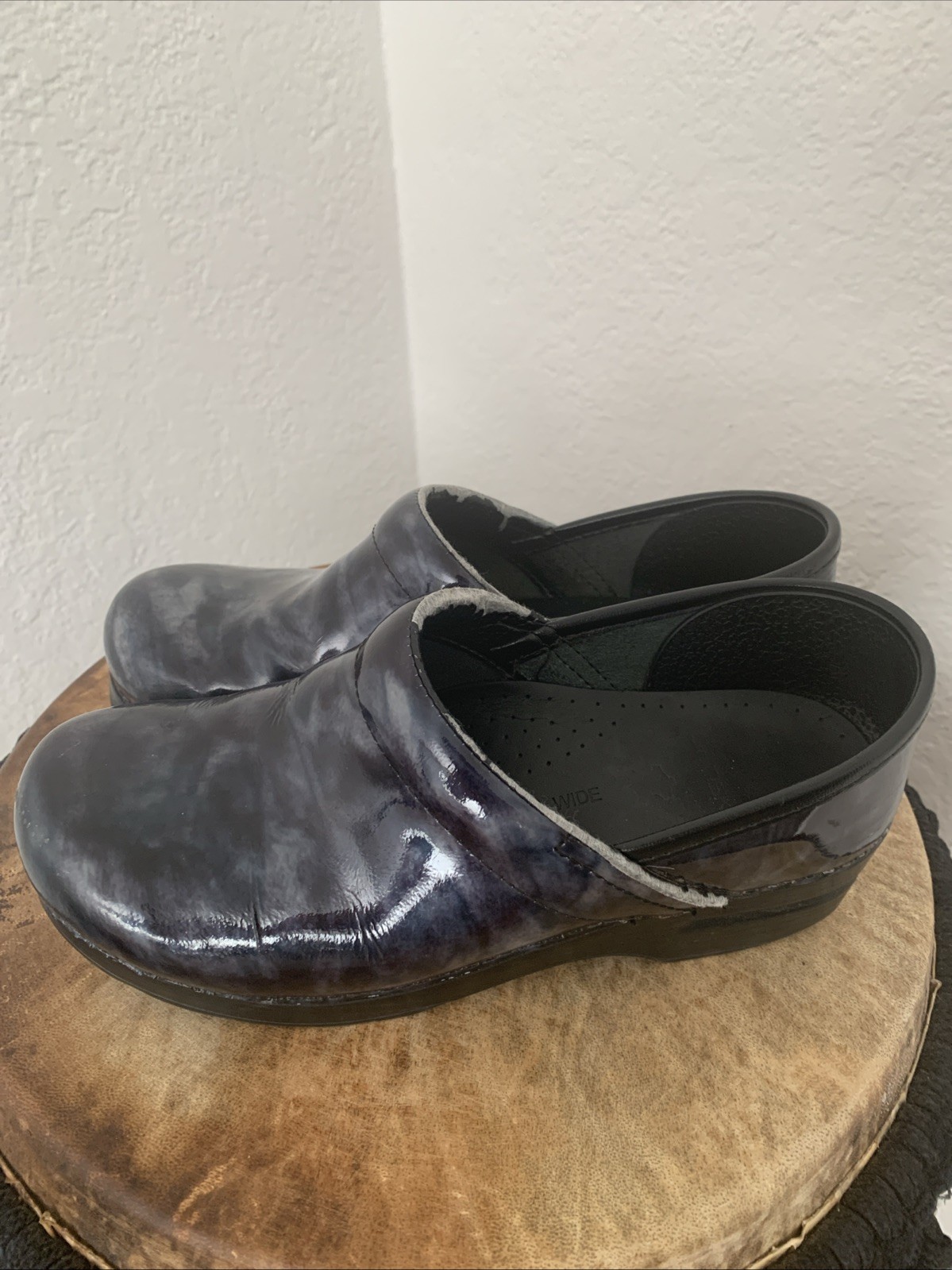 Dansko Blue Marbled Patent Clog Nursing Comfort Shoes Womens US 8.5 EU 39
