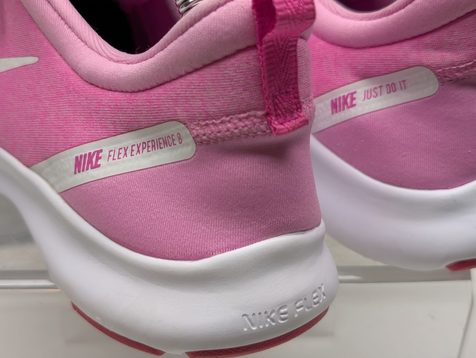 Nike Flex Experience RN 8 AJ5908-601 Womens 9.5 Running Shoes Psychic Pink