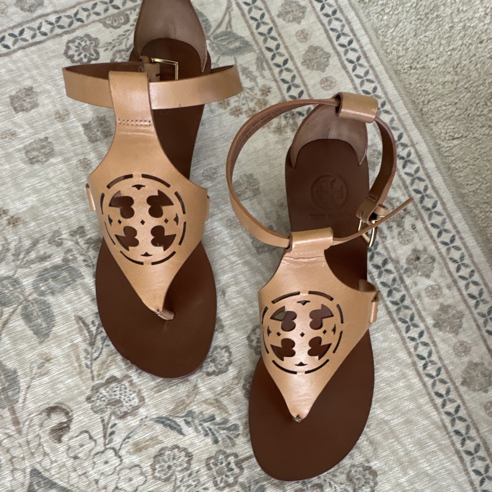 Tory Burch Leather Wedge Thong Sandals Ankle Strap Brown Tan Size 7M EUC
