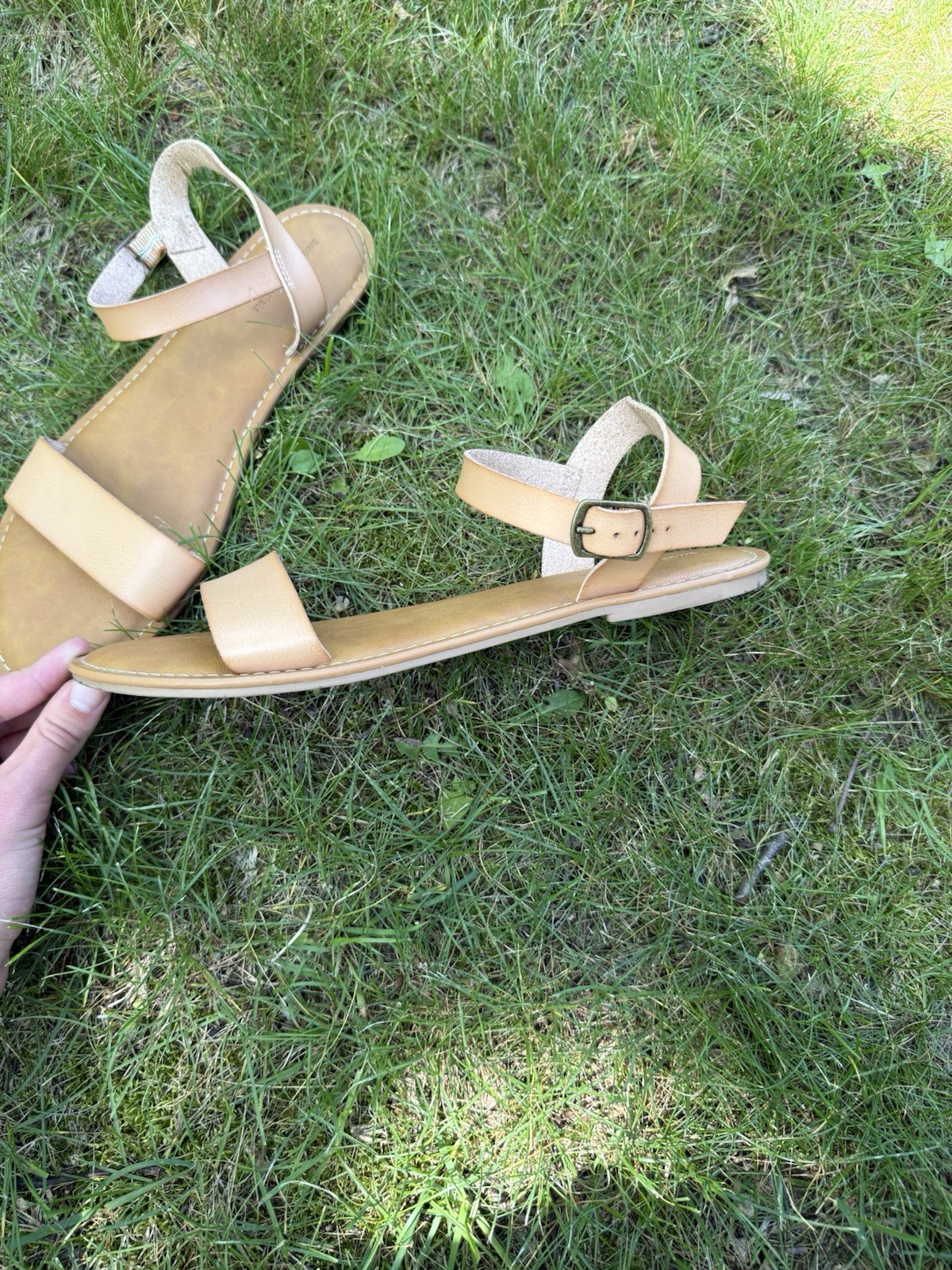 Amazon Essentials Beige Flat Ankle Strap Buckle Sandals US 12 Synthetic