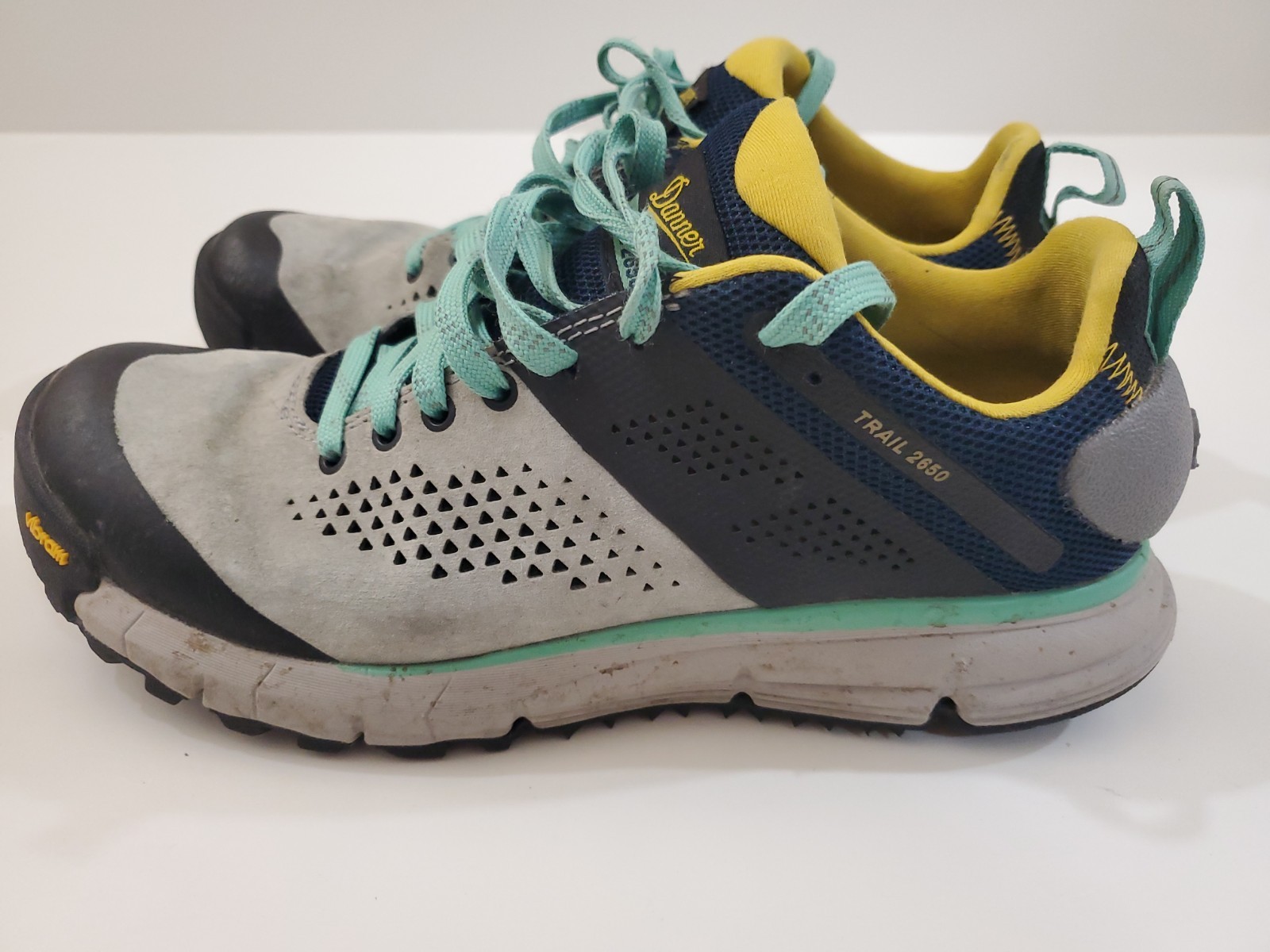 Danner Women’s Size 8 Trail 2650 Gray/Blue/Spectra Yellow 3″ Hiking Sneakers