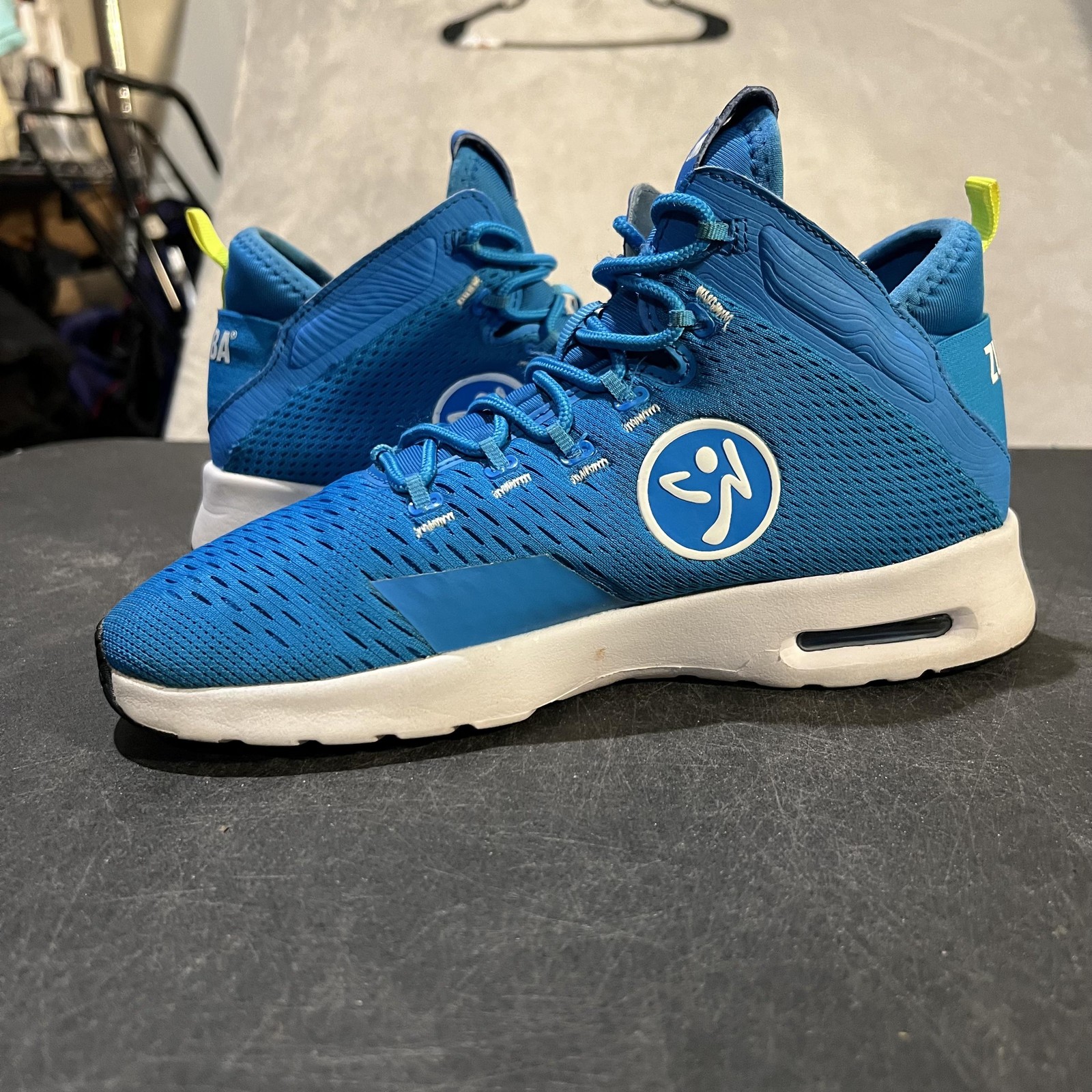 Zumba Air Funk Shoes Womens 8.5 Blue Mid Top Mesh Cushioned Dance Sneakers