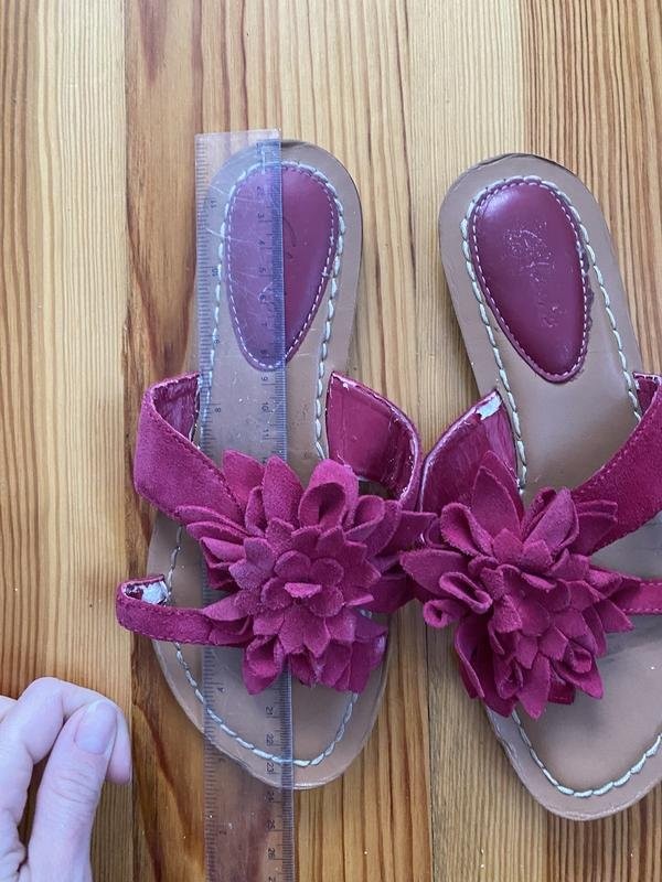 women clarks flip flops pink leather 35