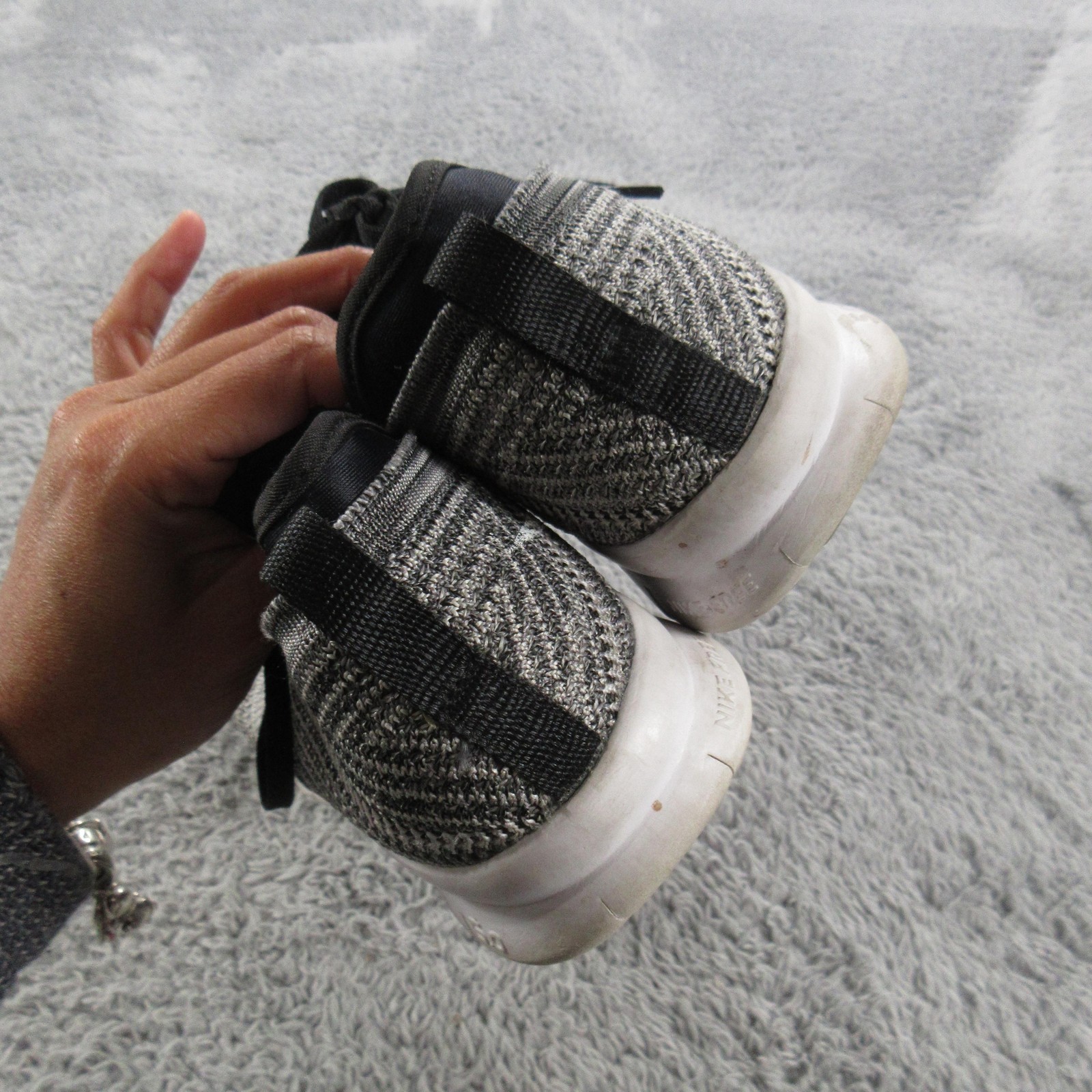 Nike Free 5.0 Flyknit Running Shoes Womens Size 8.5 Black Sneakers 717895-001
